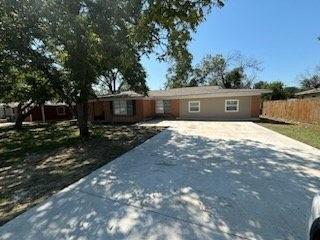830 N Harbin Drive Stephenville TX 76401