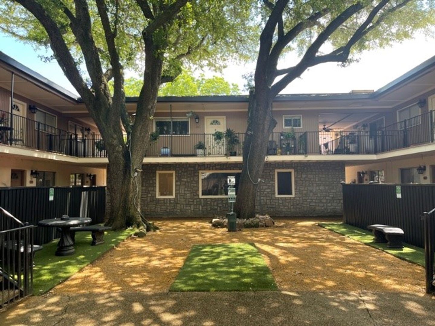 4206 Hawthorne Avenue Dallas TX 75219