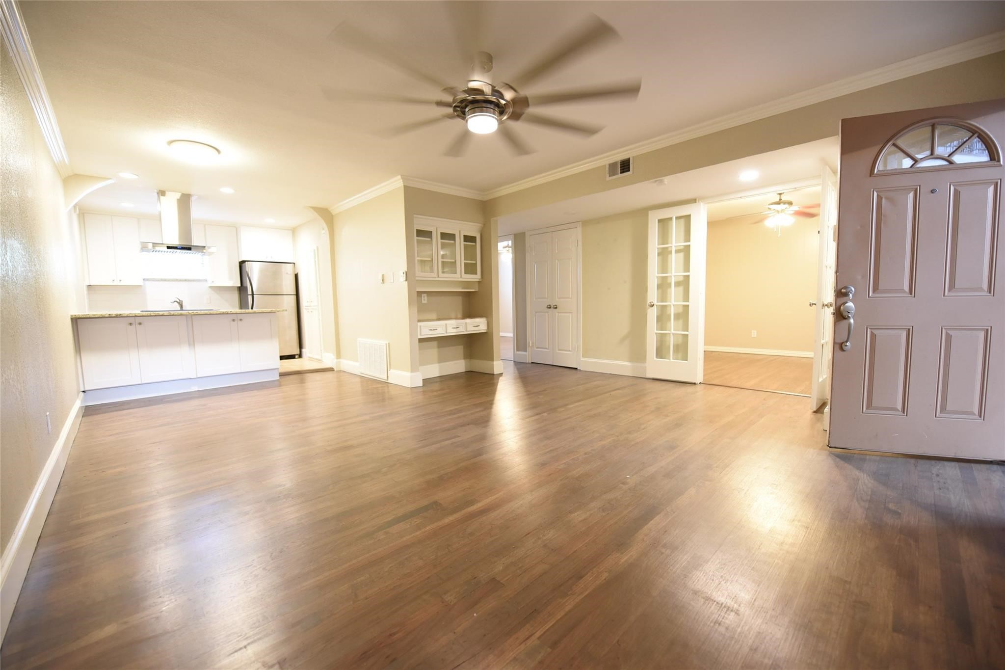 4206 Hawthorne Avenue Dallas TX 75219