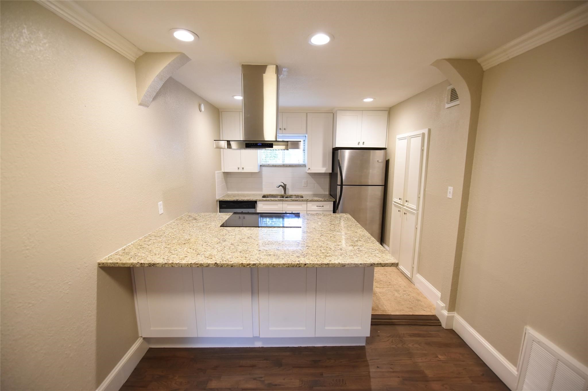 4206 Hawthorne Avenue Dallas TX 75219