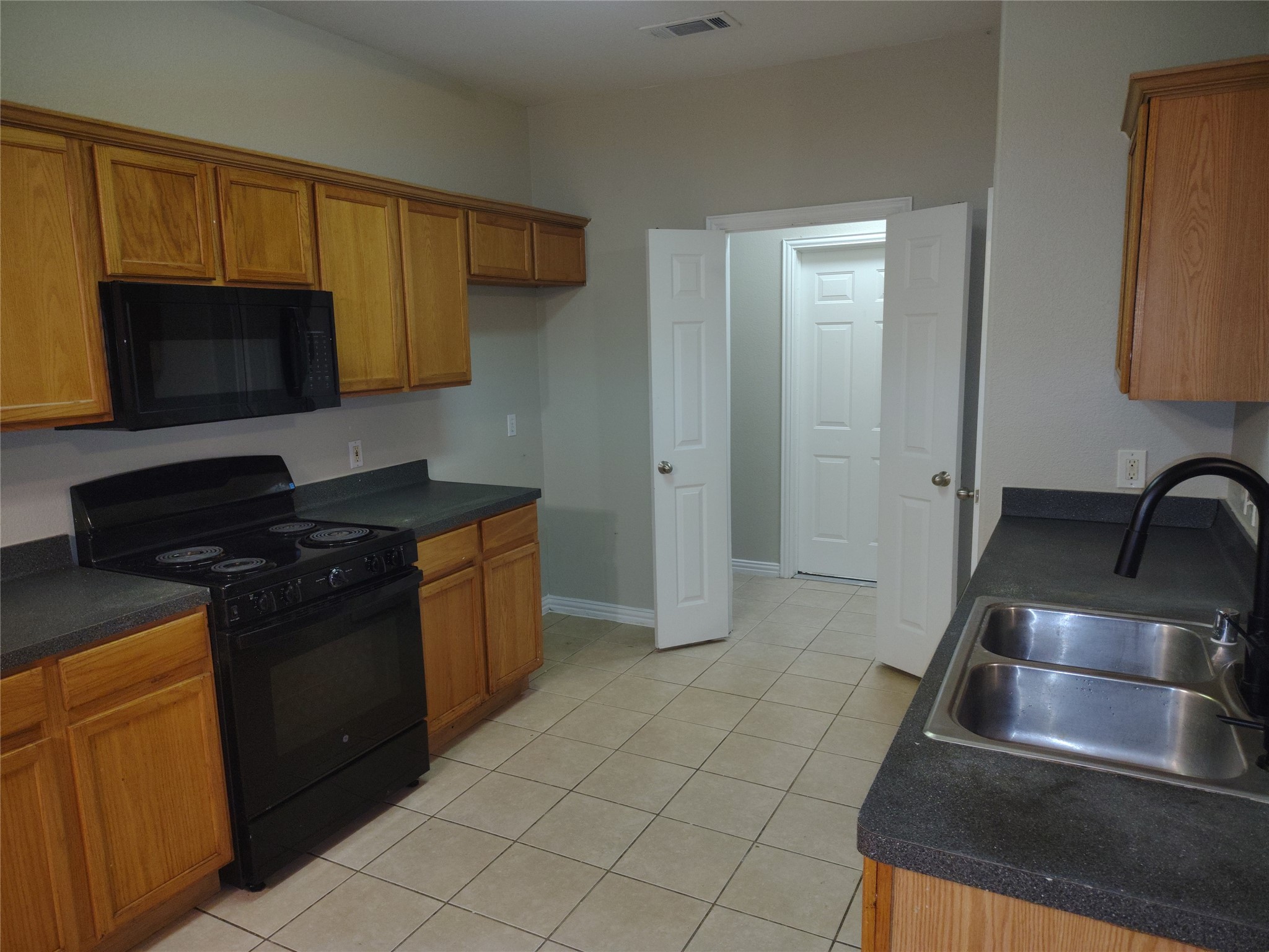 1007 Boquillas Court Dallas TX 75217