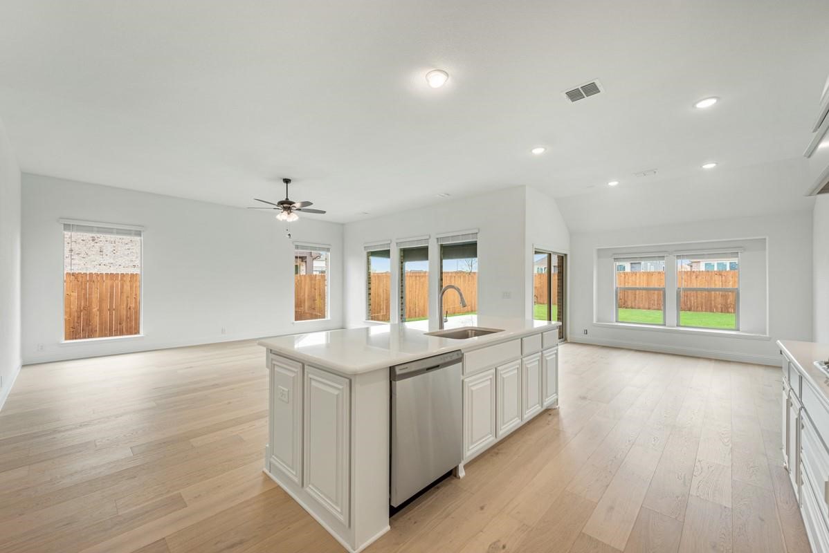 1073 Canuela Way Justin TX 76247
