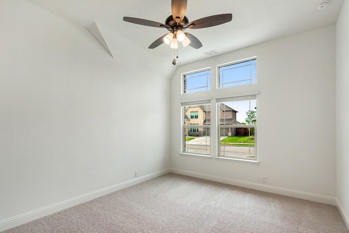 1073 Canuela Way Justin TX 76247