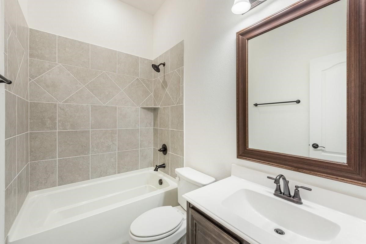 1073 Canuela Way Justin TX 76247