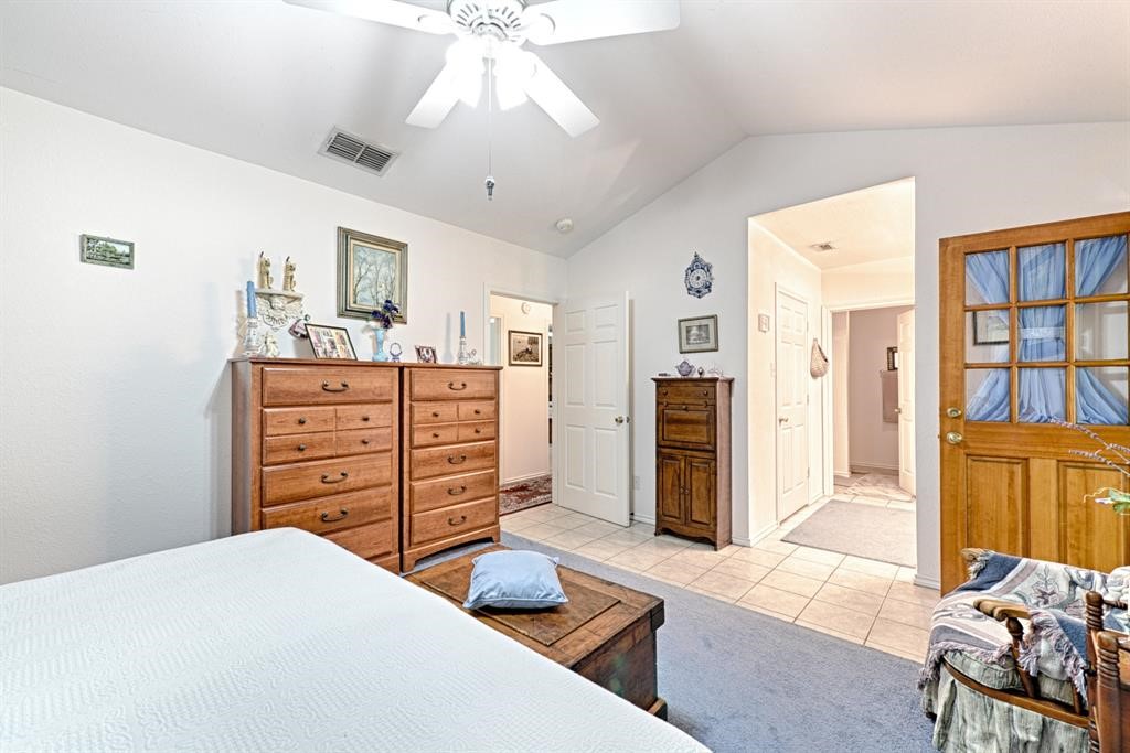 105 Santee Drive Lake Kiowa TX 76240