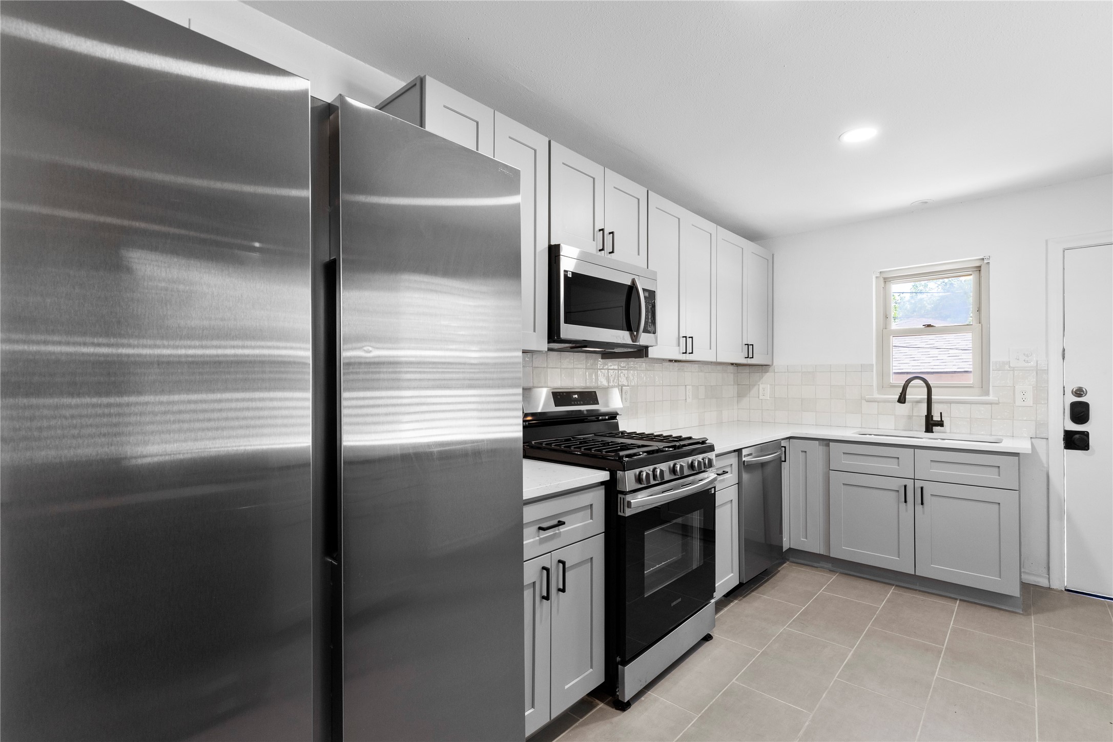 1804 Mariposa Drive Dallas TX 75228
