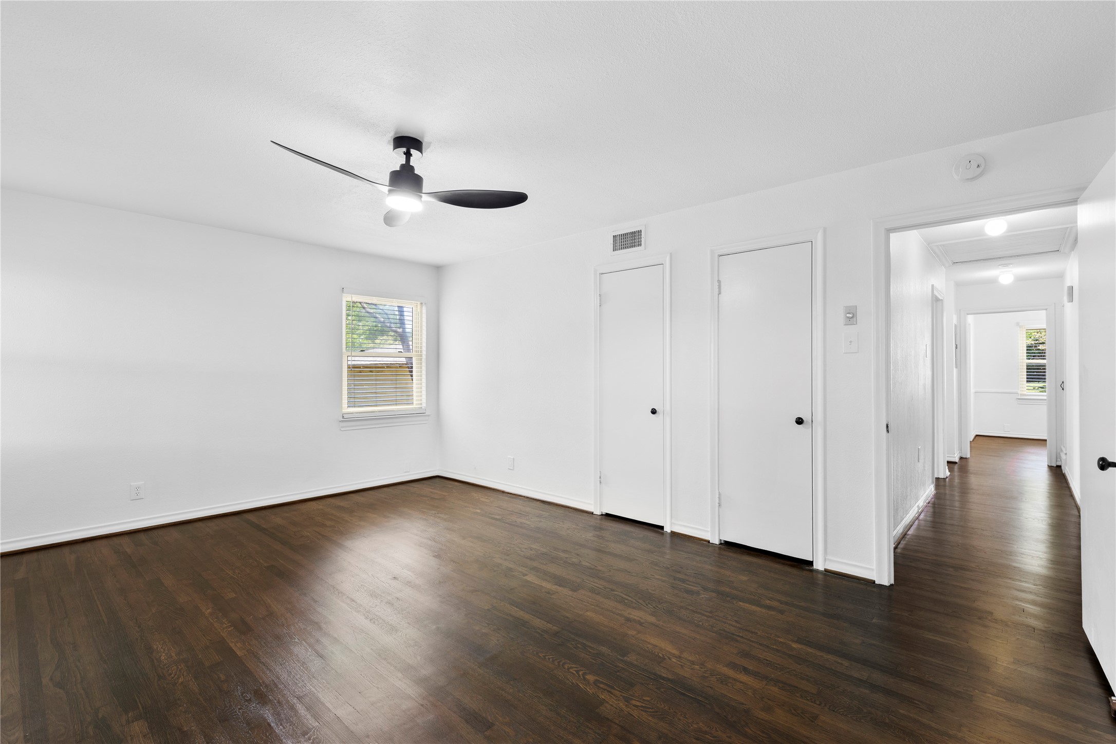 1804 Mariposa Drive Dallas TX 75228