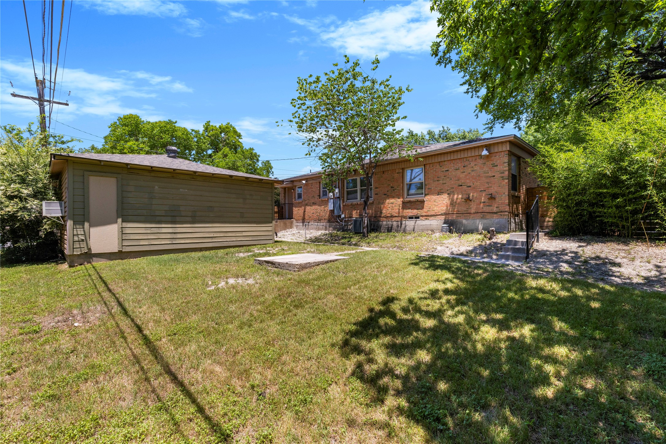 1804 Mariposa Drive Dallas TX 75228