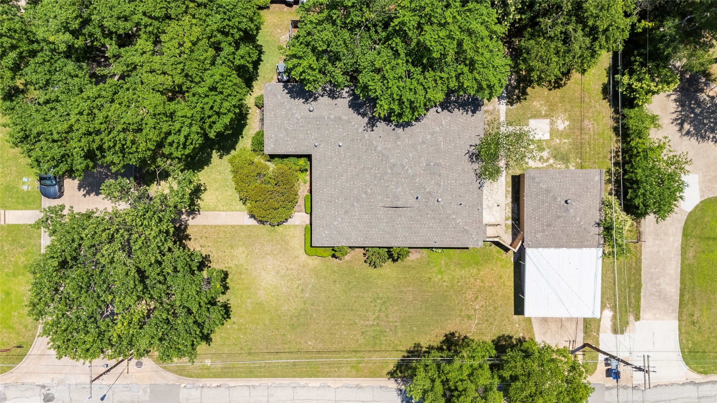 1804 Mariposa Drive Dallas TX 75228