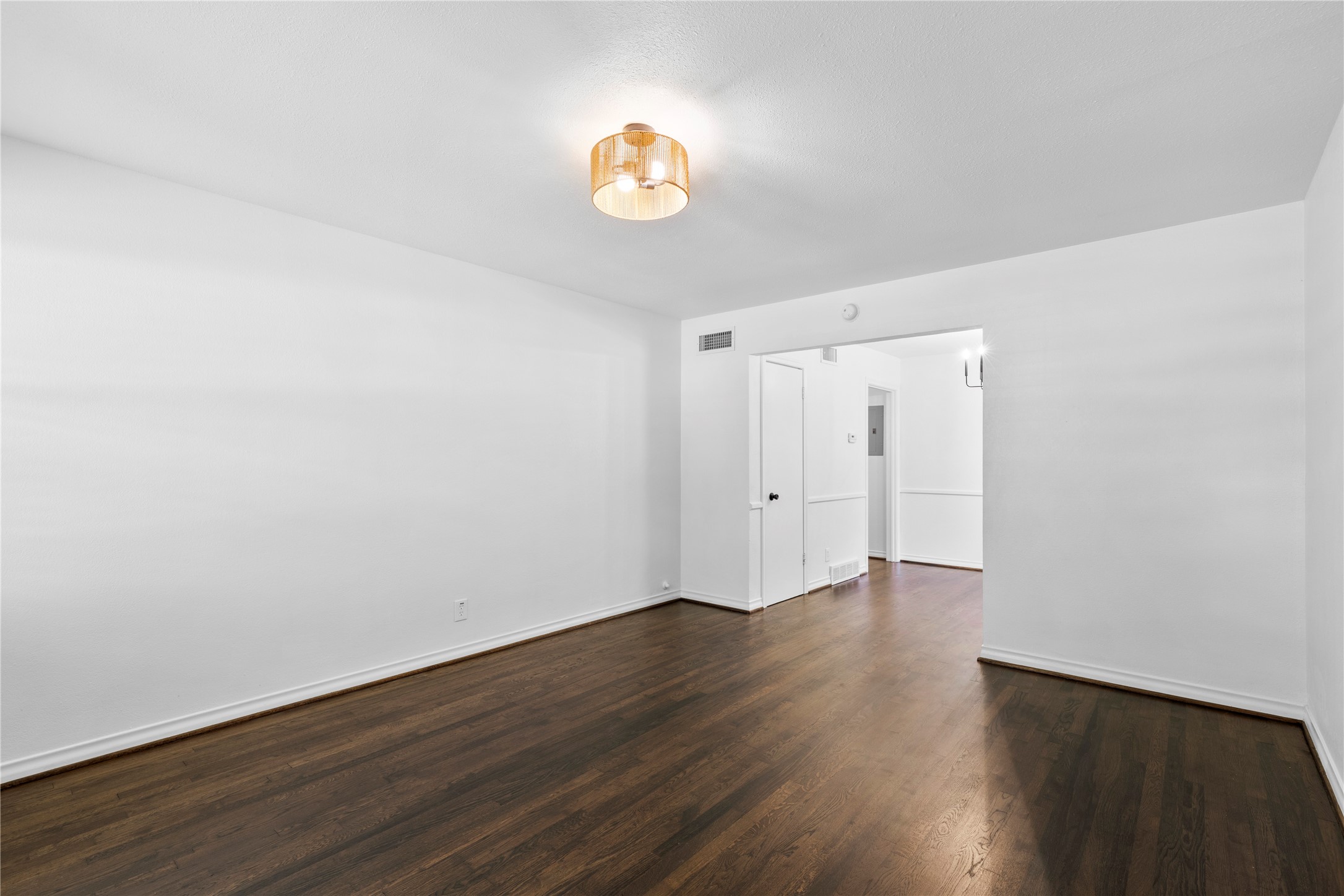 1804 Mariposa Drive Dallas TX 75228