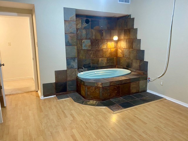 805 Paisley Drive Drive Spicewood TX 78669