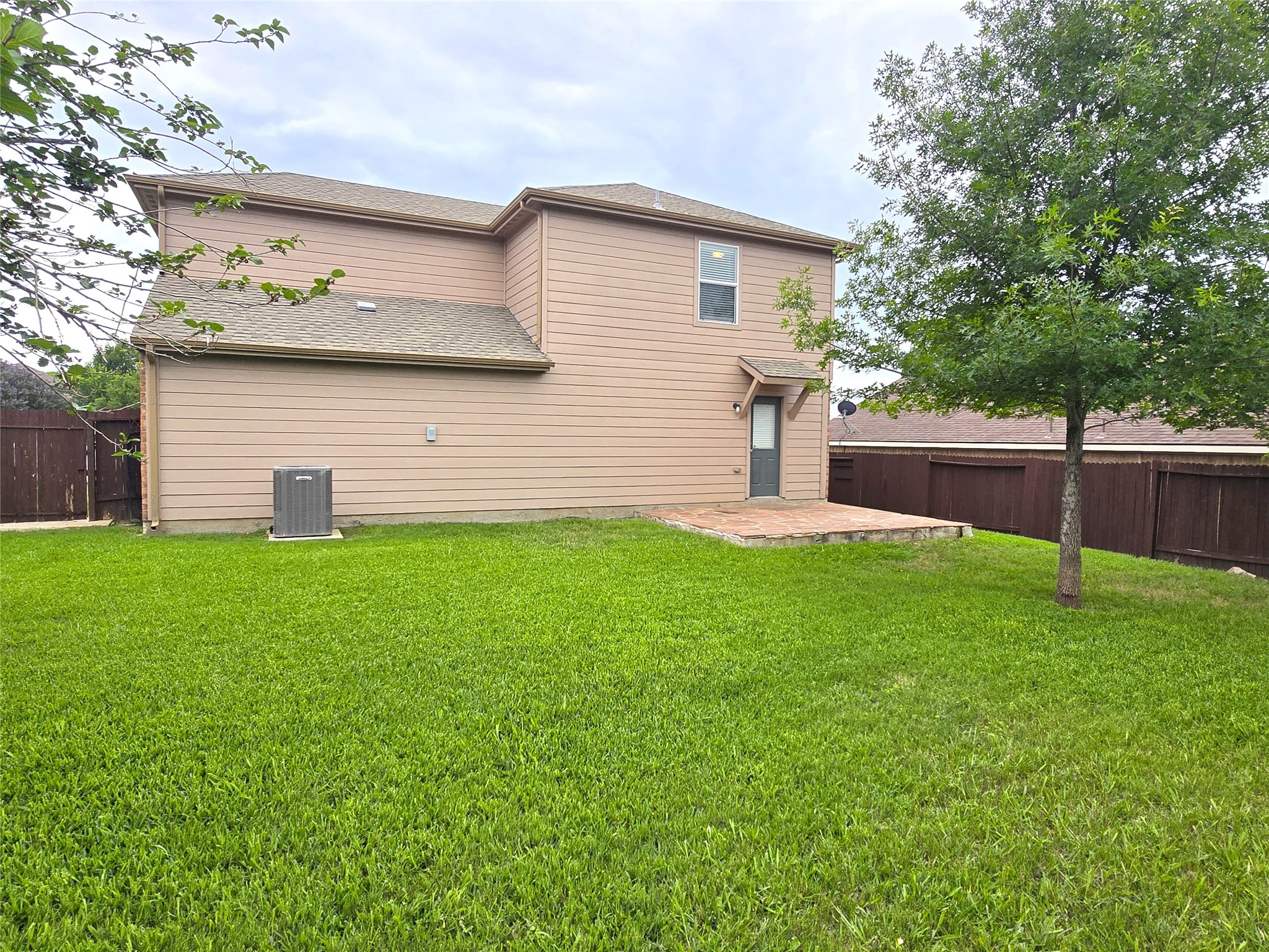 110 Outfitters Court Newark TX 76071