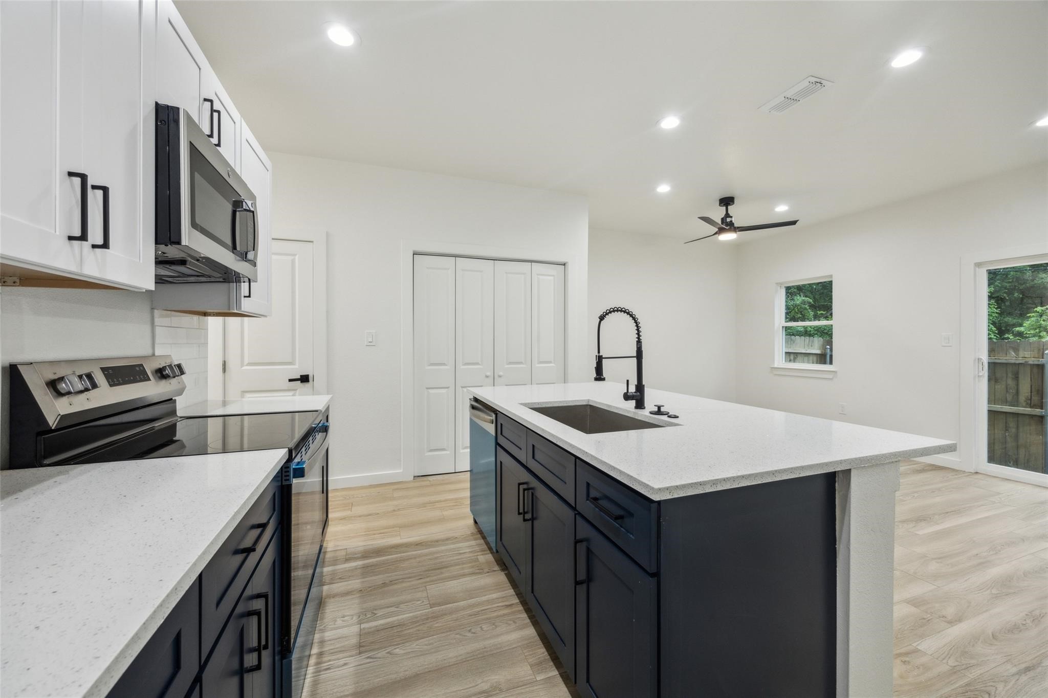 5210 Calloway Sansom Park TX 76114