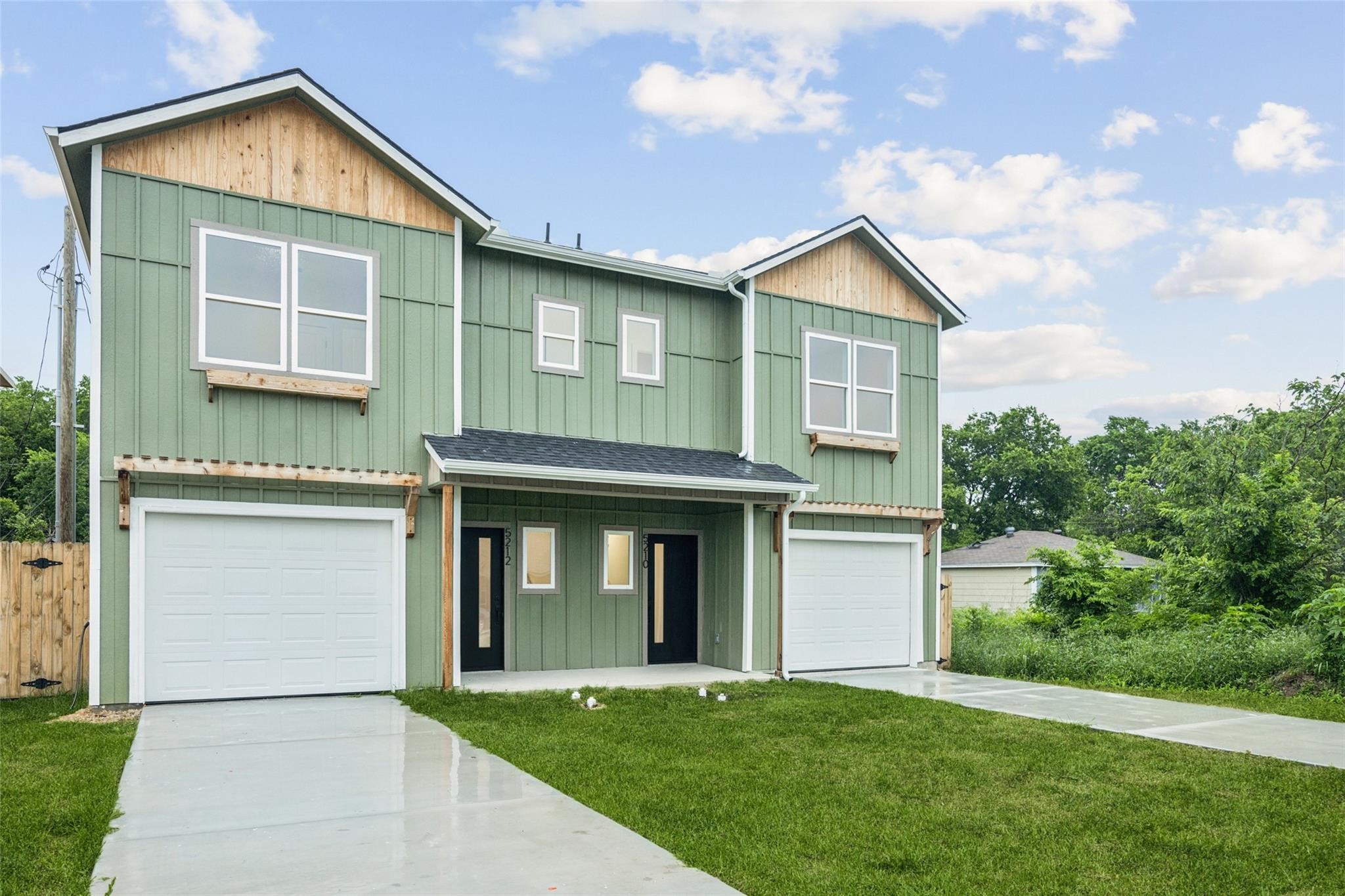5210 Calloway Sansom Park TX 76114