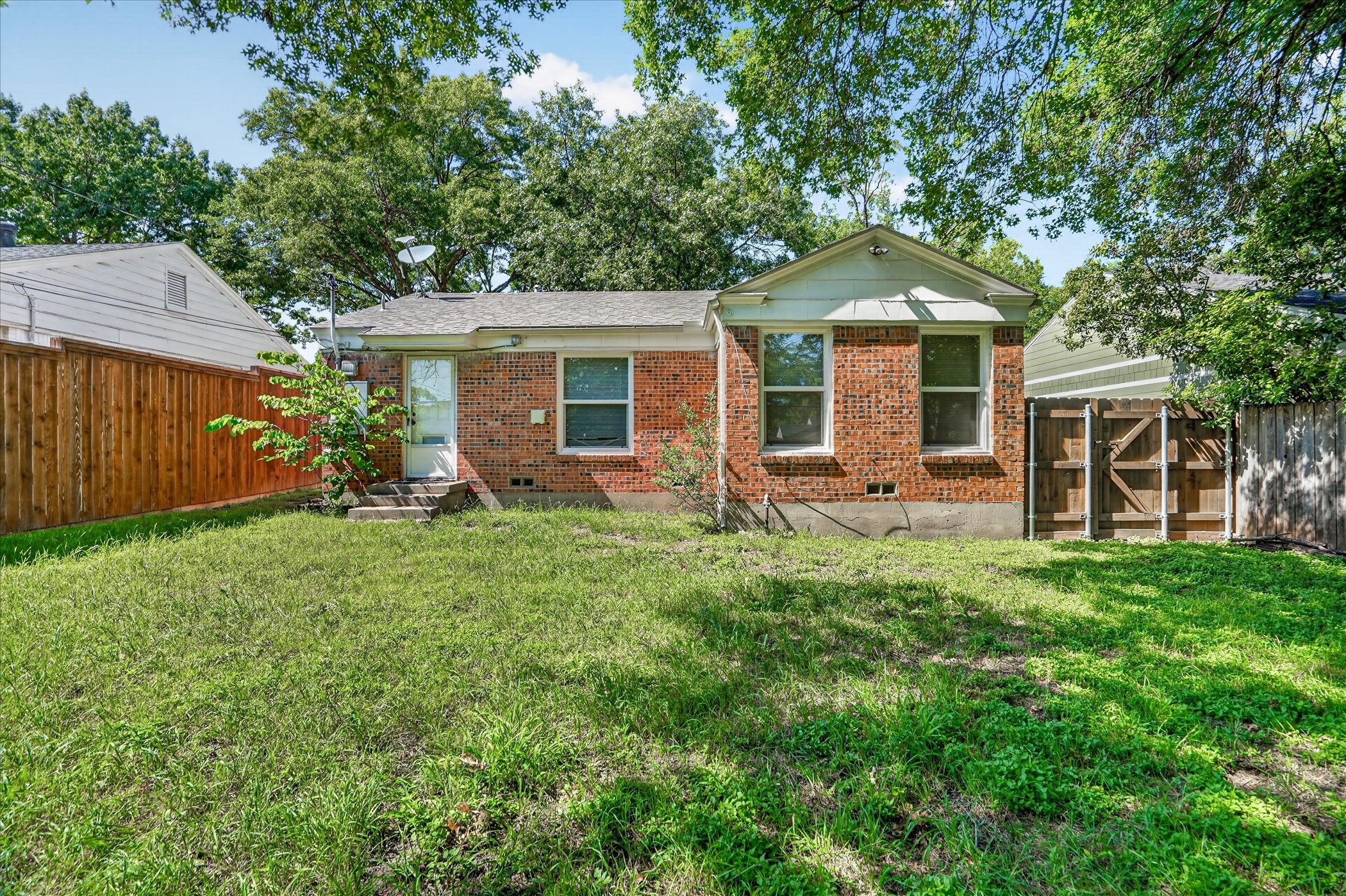 4309 Curzon Avenue Fort Worth TX 76107