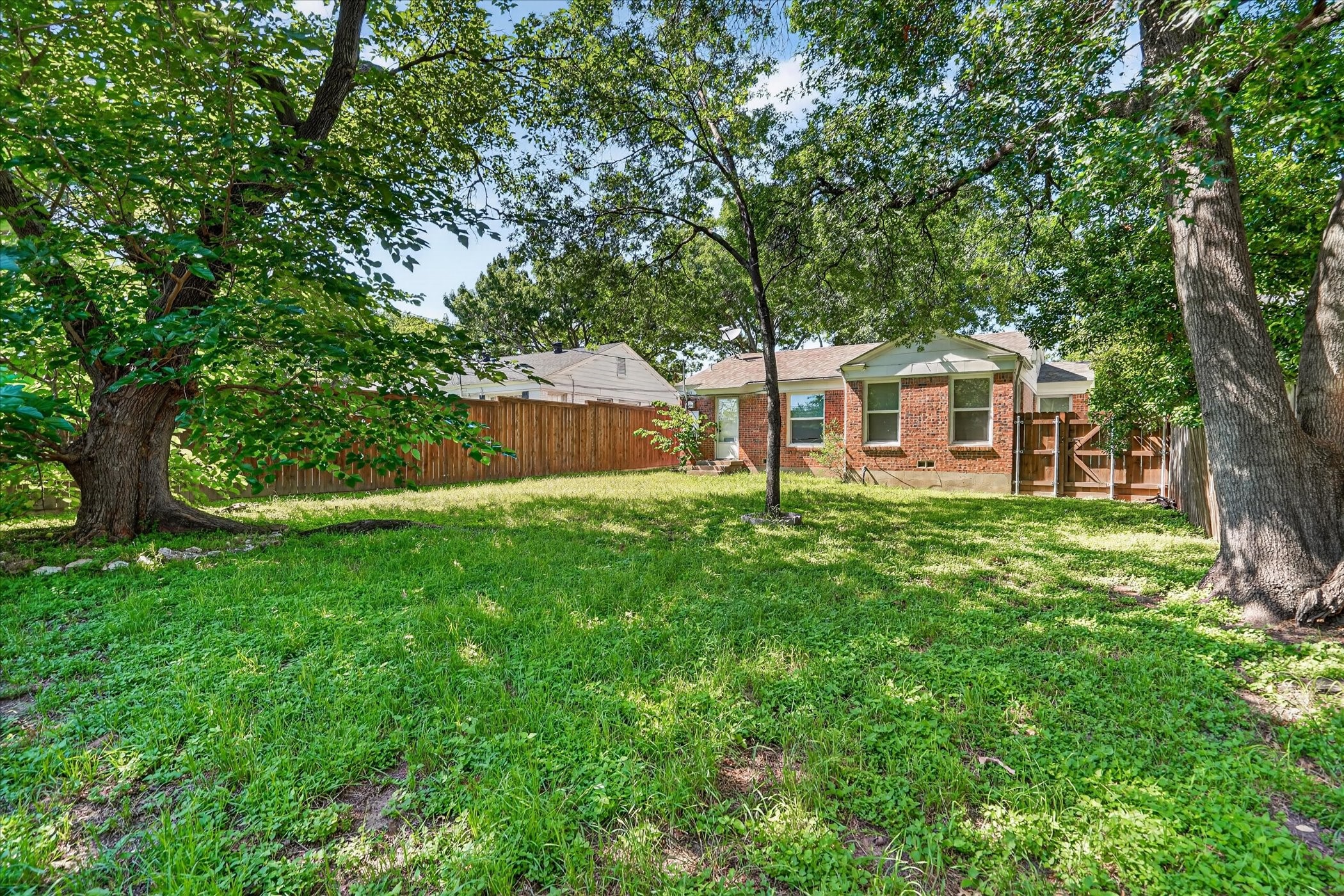 4309 Curzon Avenue Fort Worth TX 76107