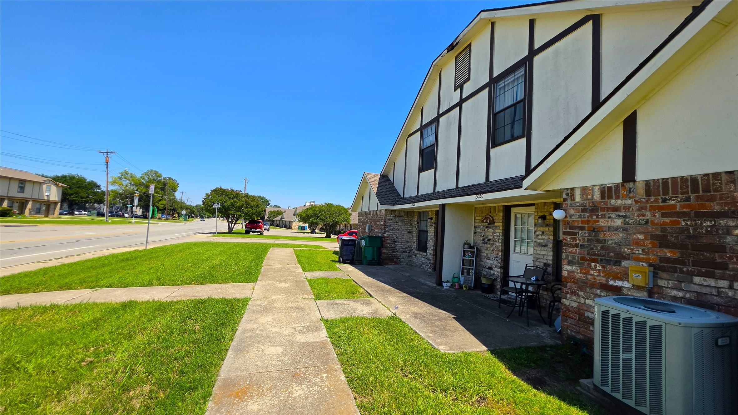 3028 N Bell Avenue Denton TX 76209