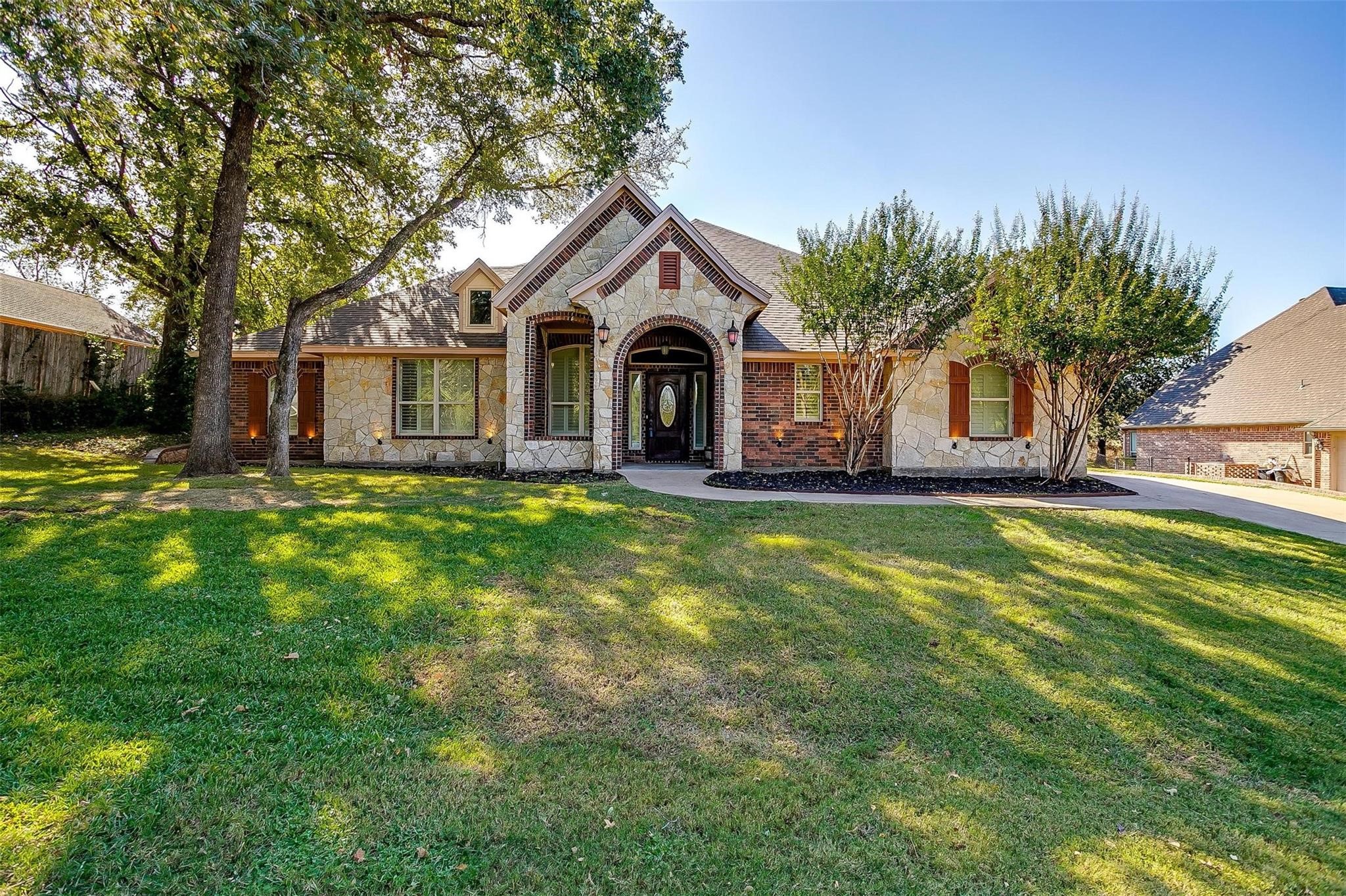 8027 Ravenswood Road Granbury TX 76049