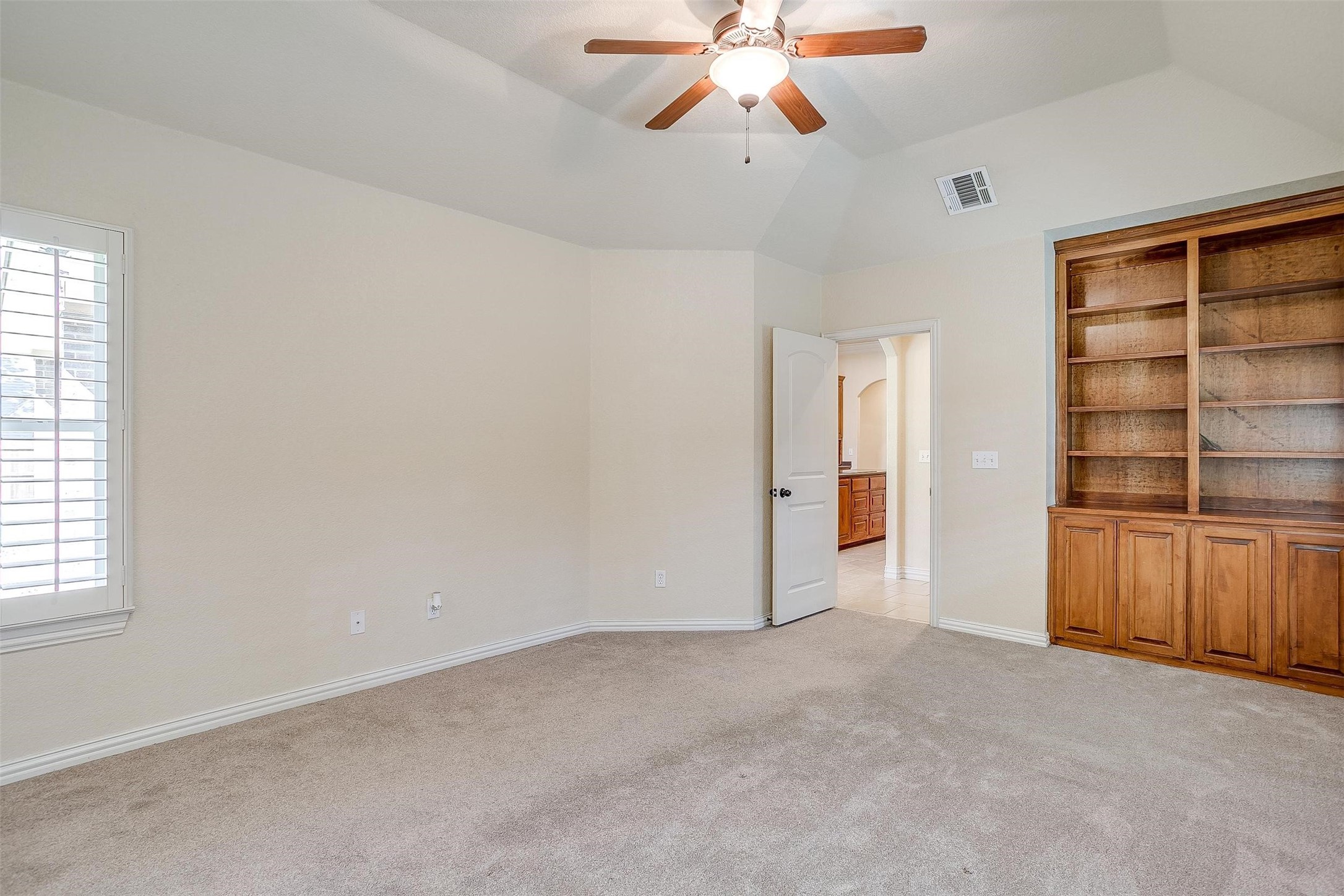 8027 Ravenswood Road Granbury TX 76049