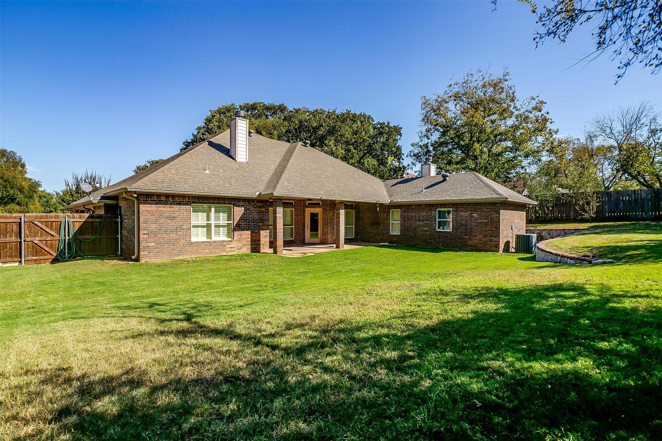 8027 Ravenswood Road Granbury TX 76049