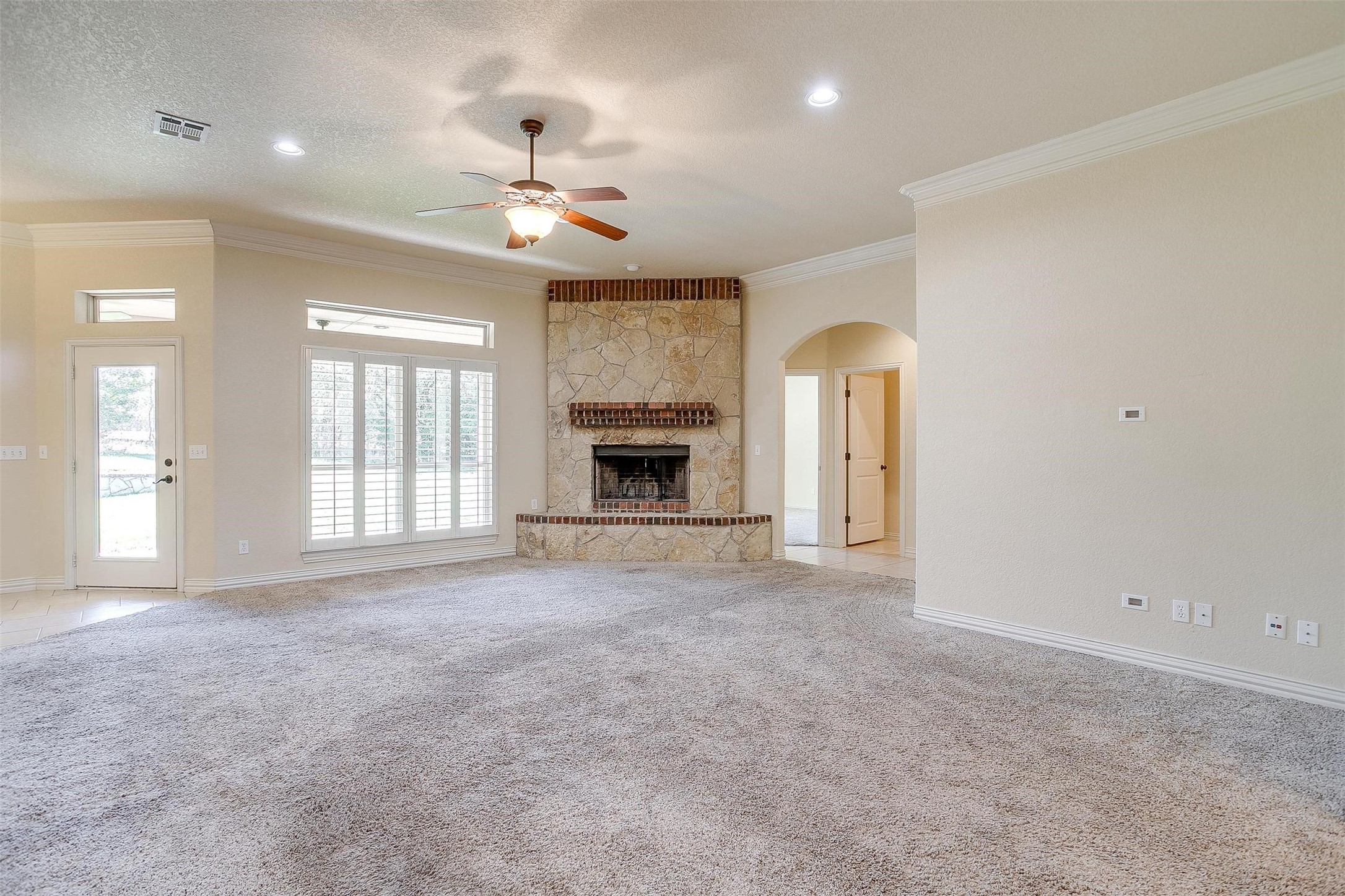 8027 Ravenswood Road Granbury TX 76049