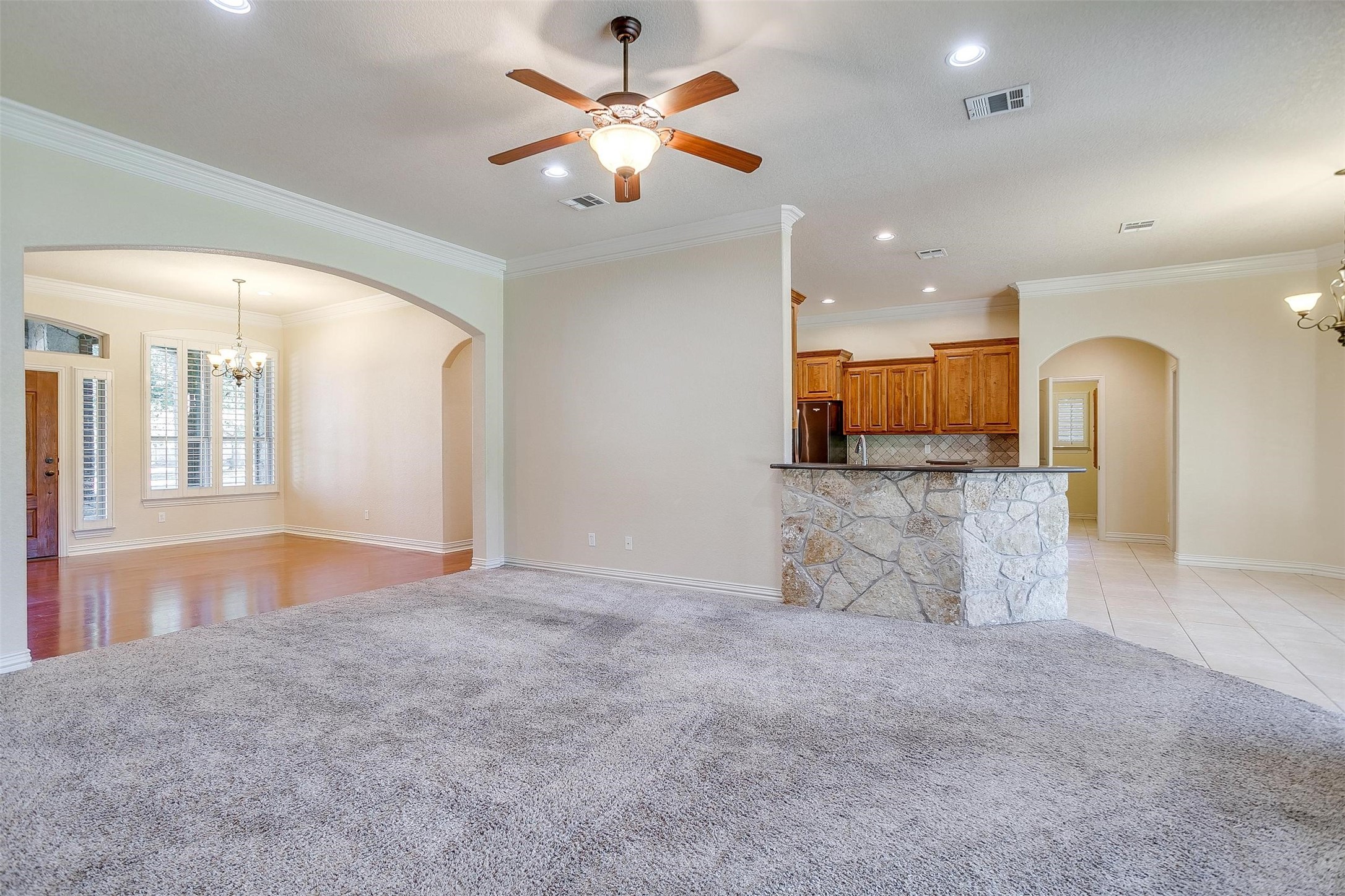 8027 Ravenswood Road Granbury TX 76049