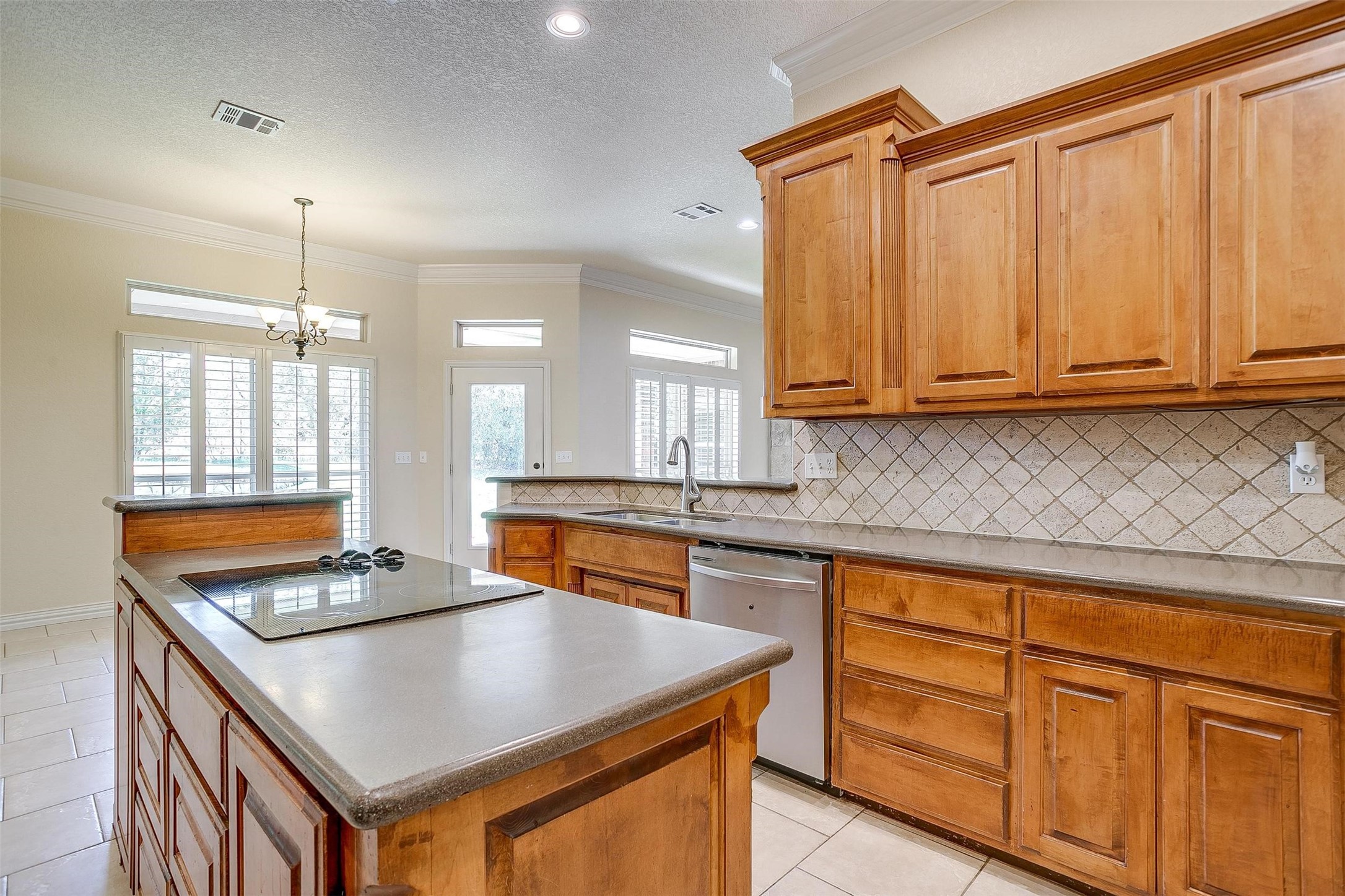 8027 Ravenswood Road Granbury TX 76049