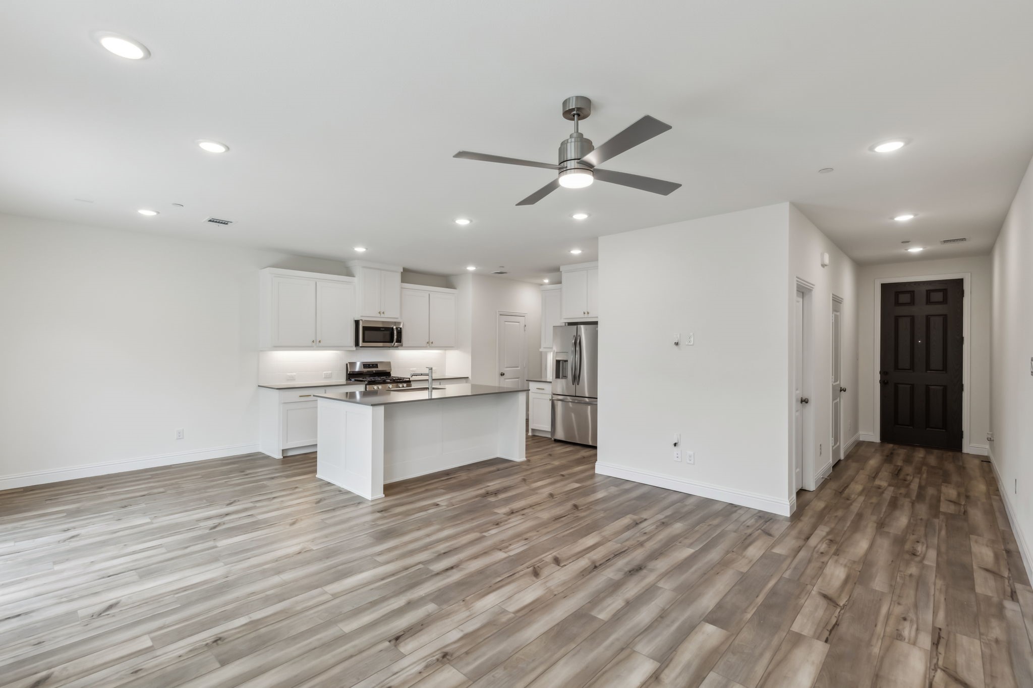 3705 Pierce Lane Grand Prairie TX 75052