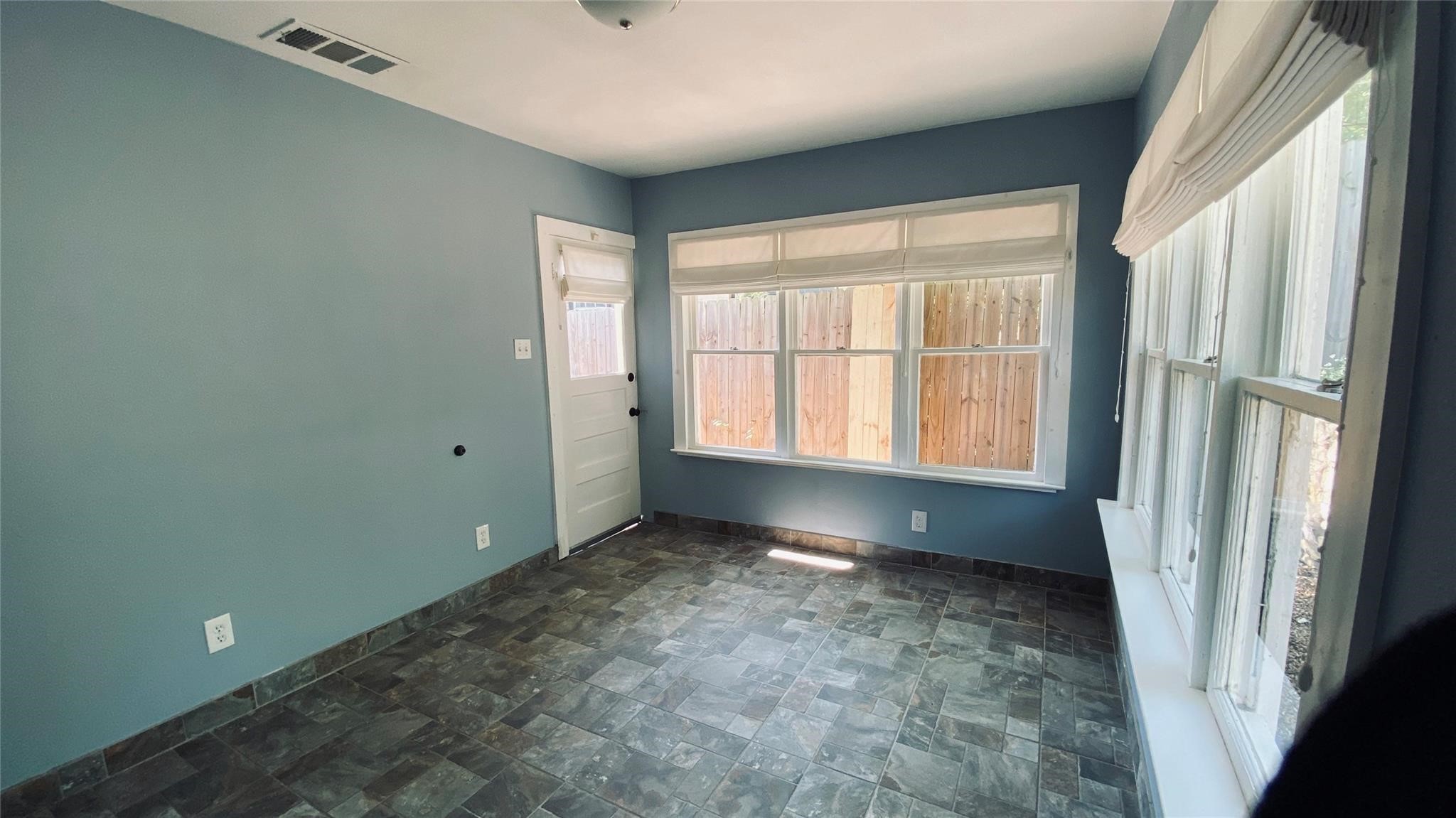 1715 Ramsey Avenue Dallas TX 75216