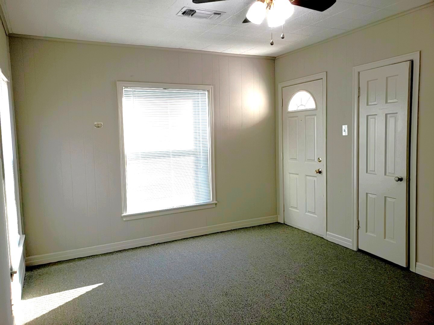 1314 S Mirick Avenue Denison TX 75020