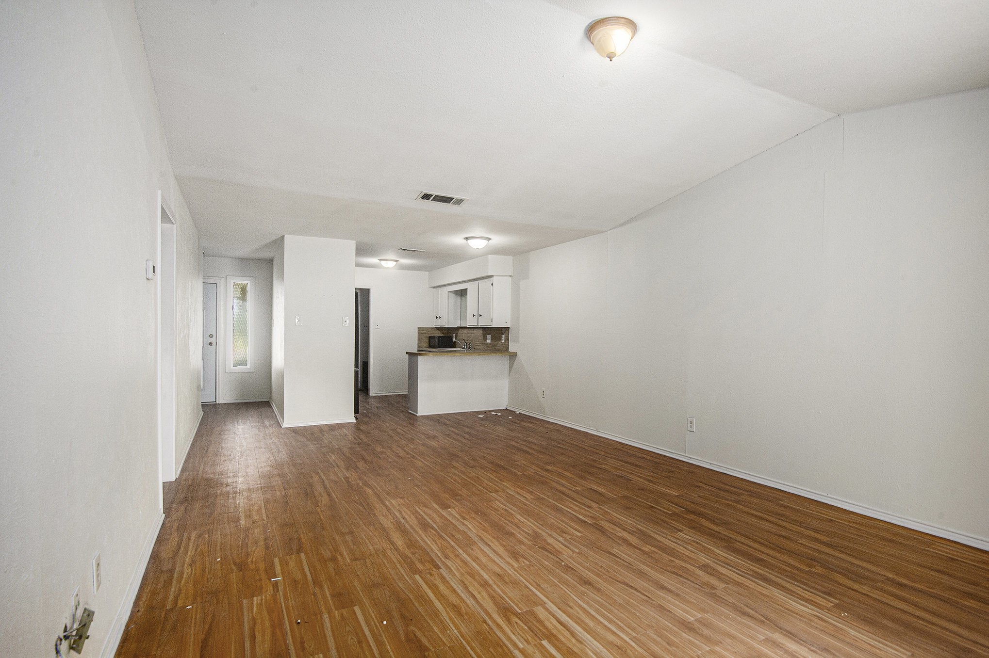 6819 W Cleburne Road Fort Worth TX 76133