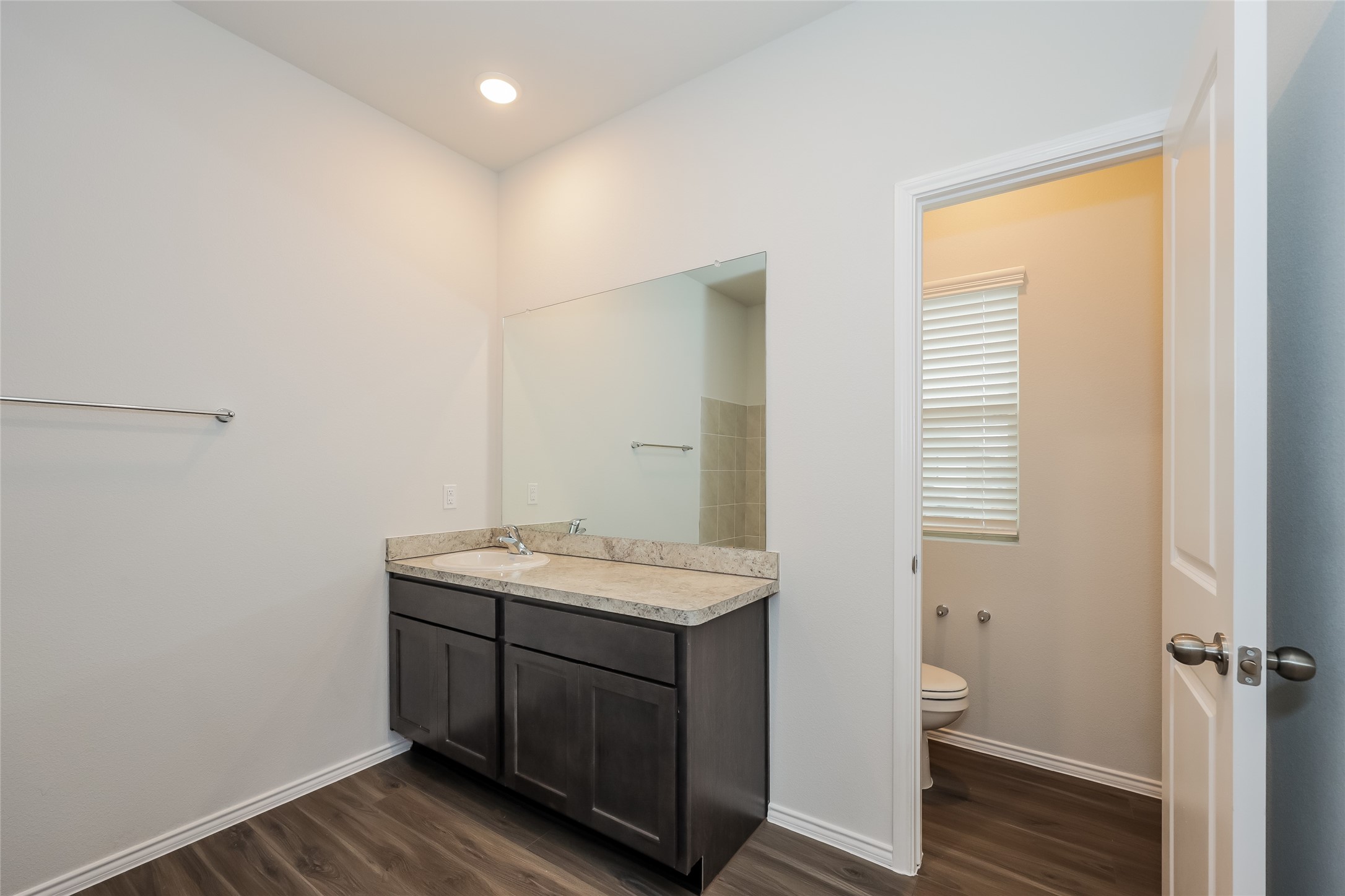 1310 Esther Lane Ennis TX 75119