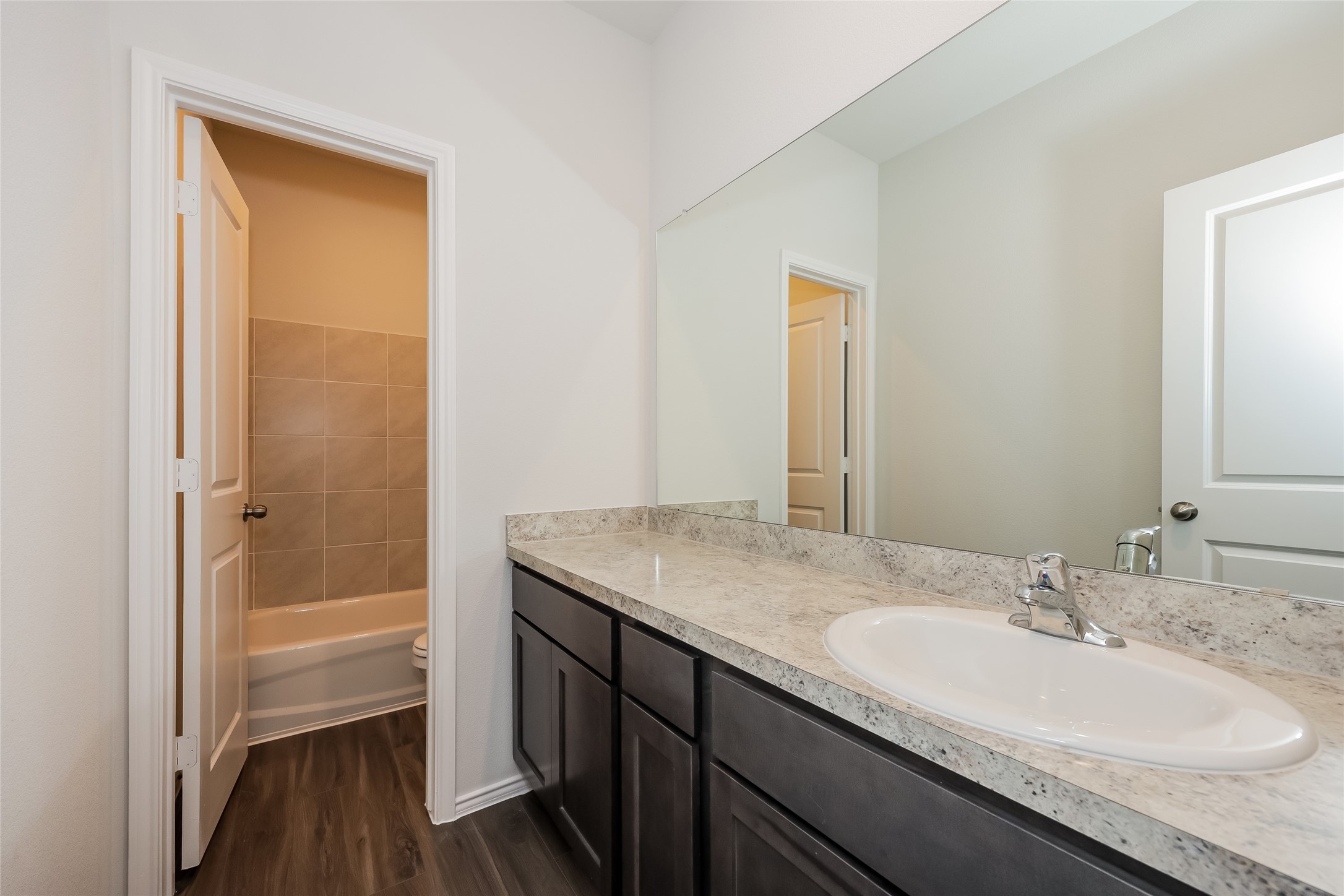 1310 Esther Lane Ennis TX 75119