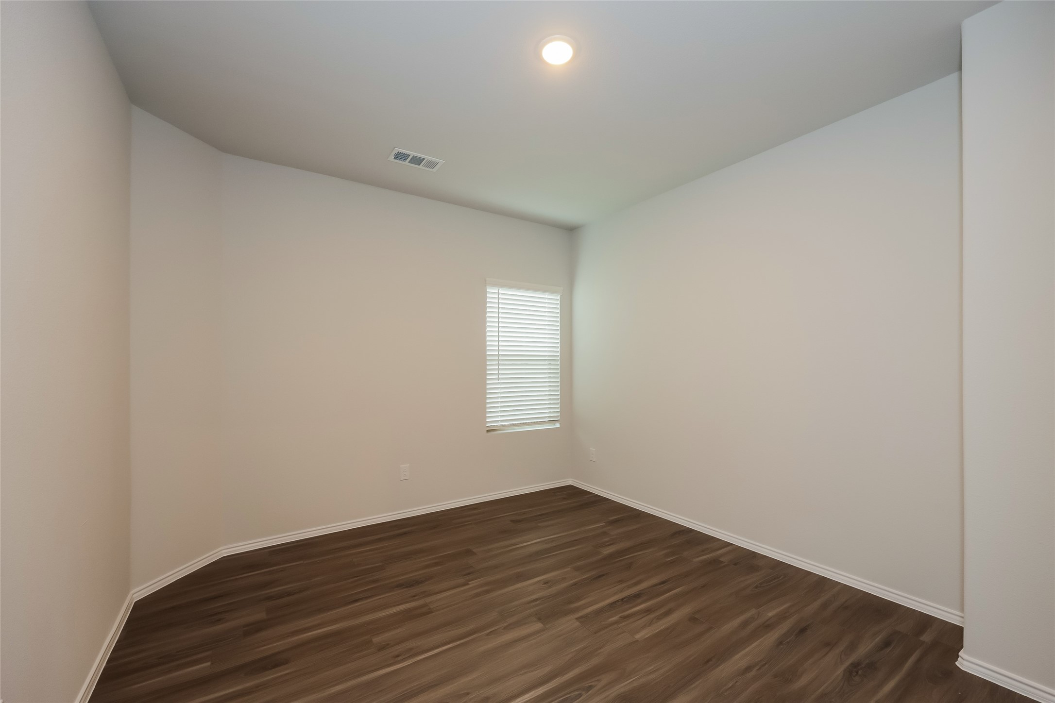 1310 Esther Lane Ennis TX 75119