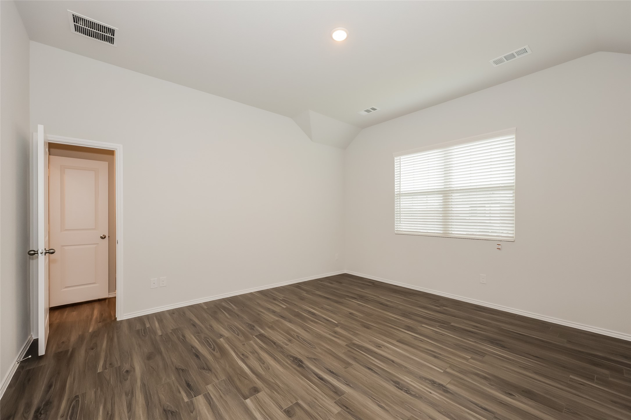 1310 Esther Lane Ennis TX 75119