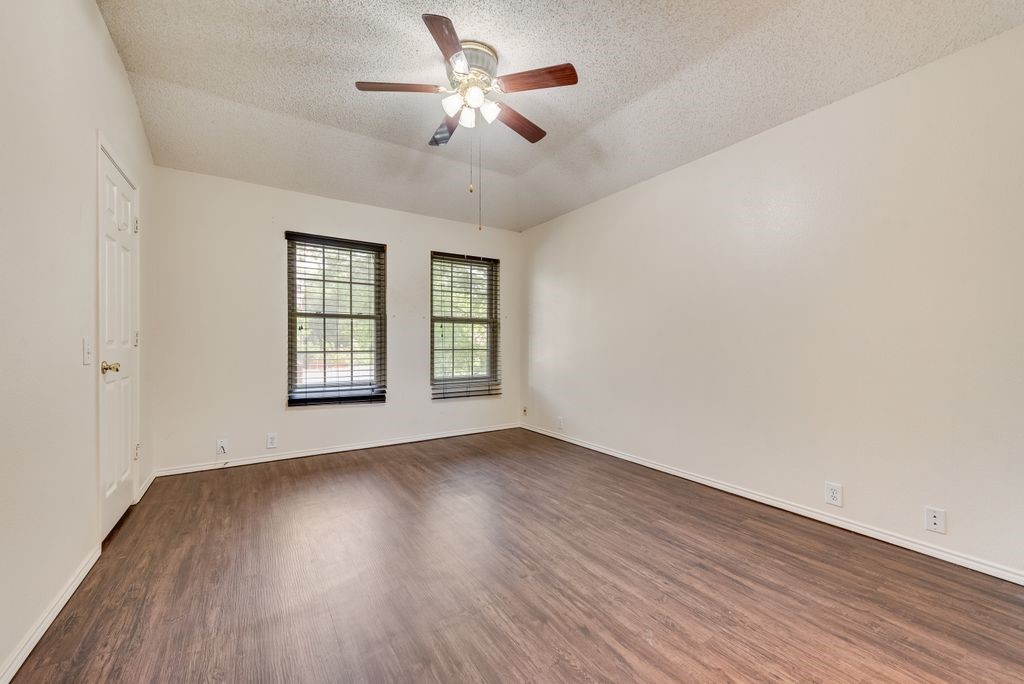 220 High Pointe Lane Cedar Hill TX 75104