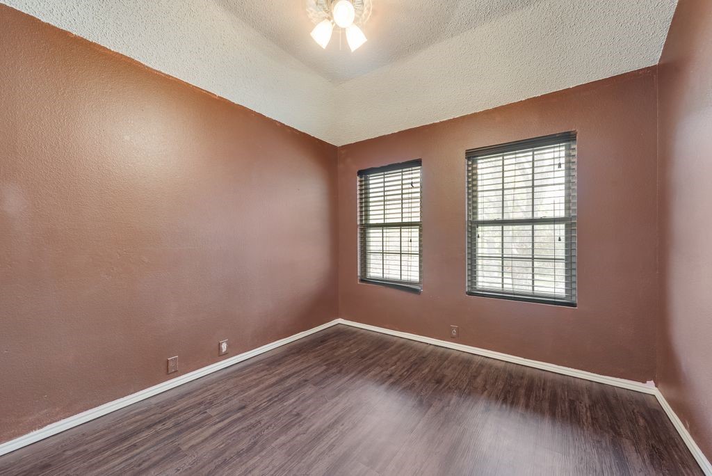 220 High Pointe Lane Cedar Hill TX 75104