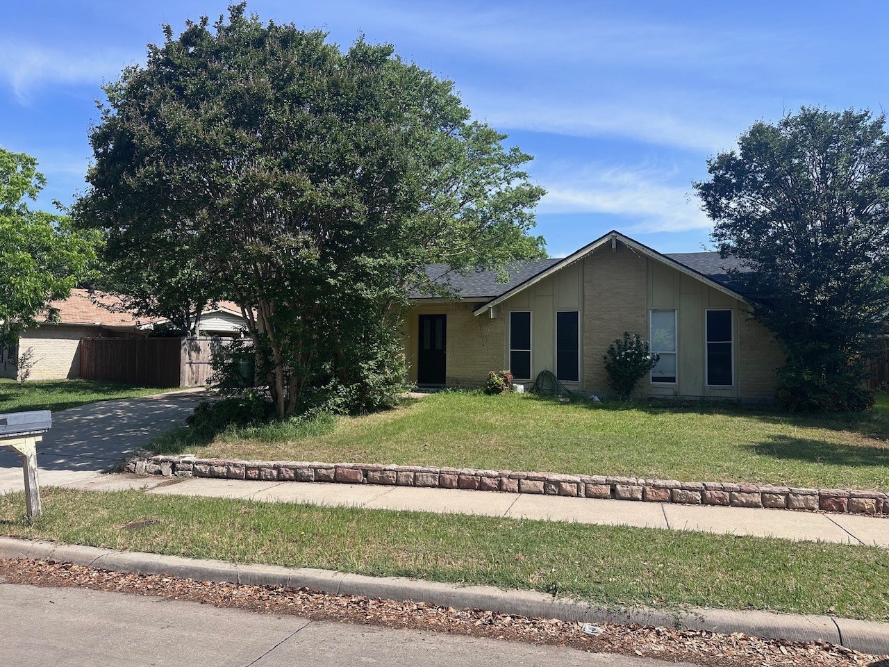 2103 Carlton Road Carrollton TX 75007