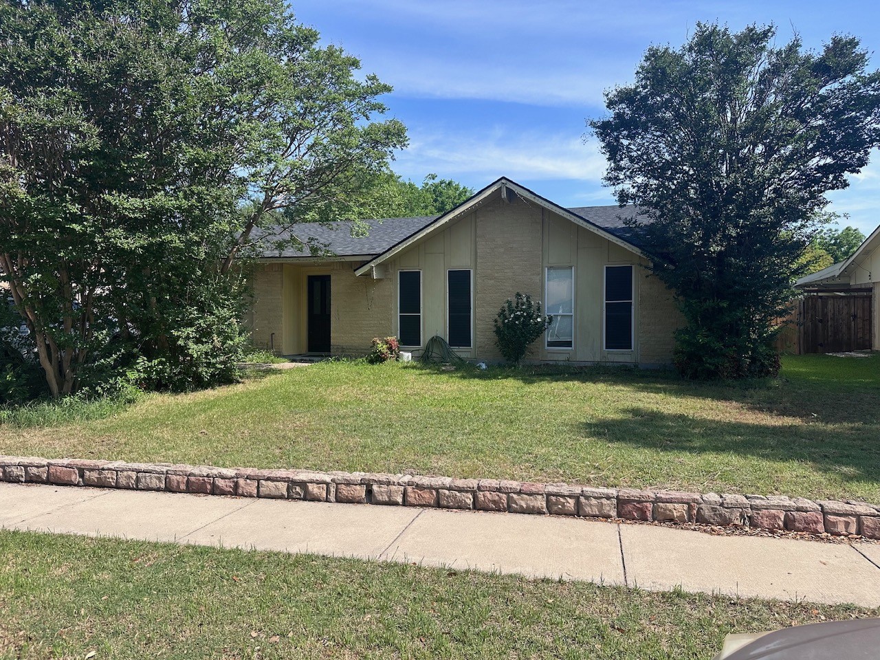 2103 Carlton Road Carrollton TX 75007