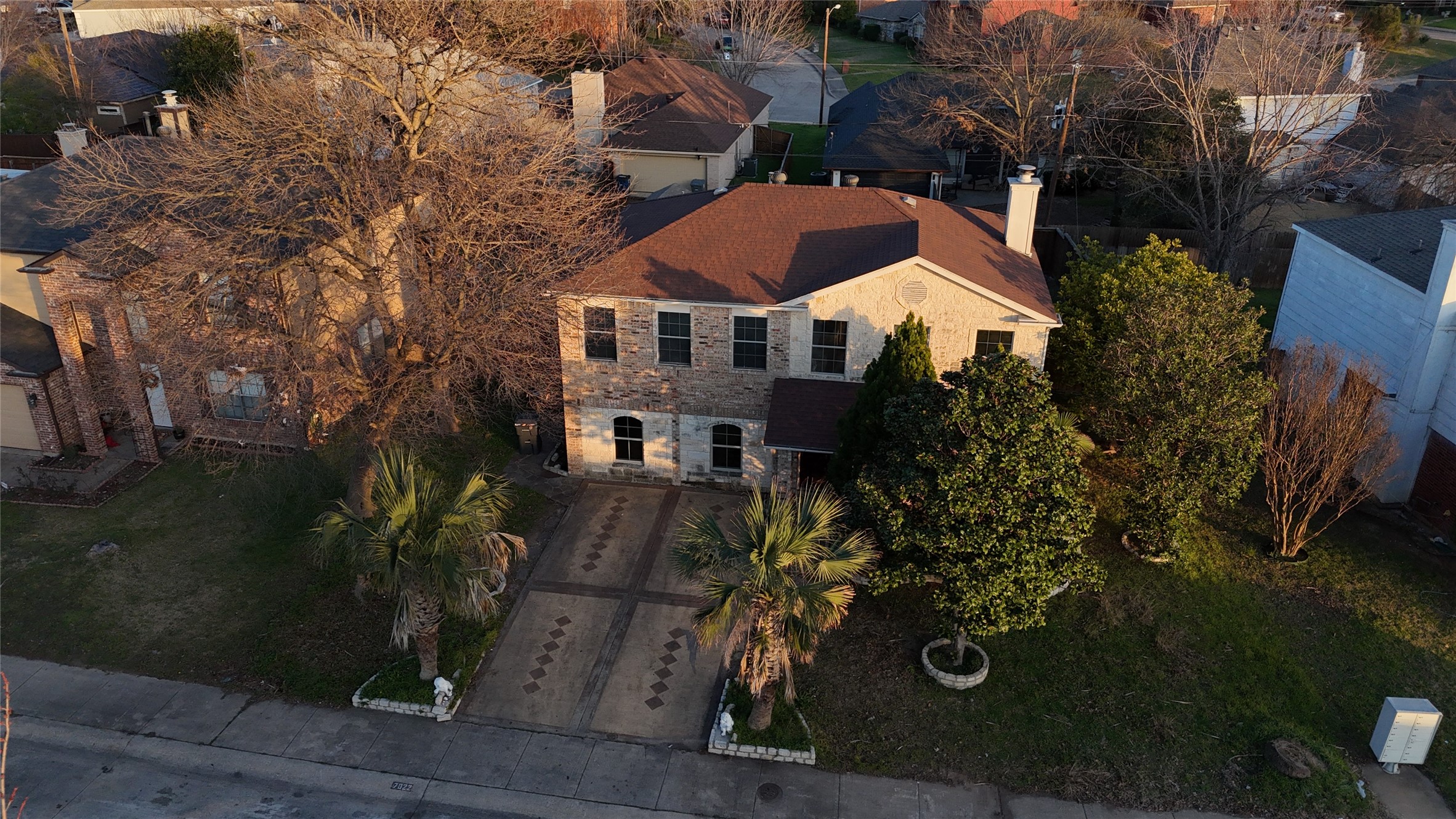 7022 Lanyon Drive Dallas TX 75227