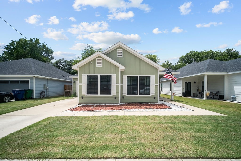 106 Flowers Street Waxahachie TX 75165