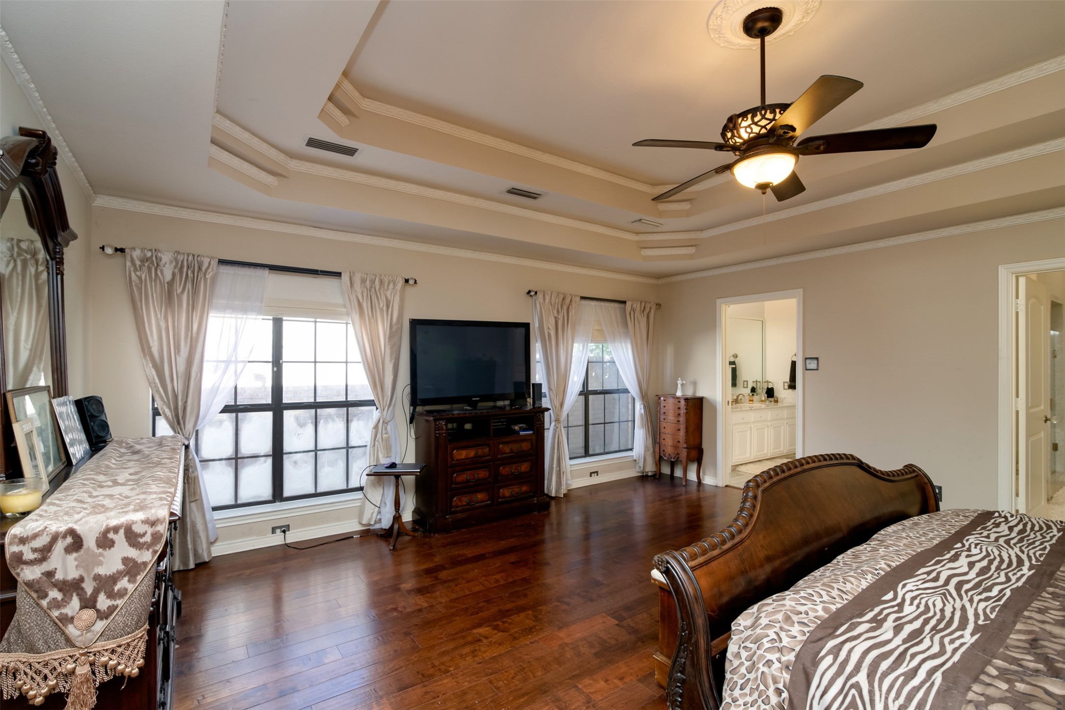 5920 Encore Drive Dallas TX 75240