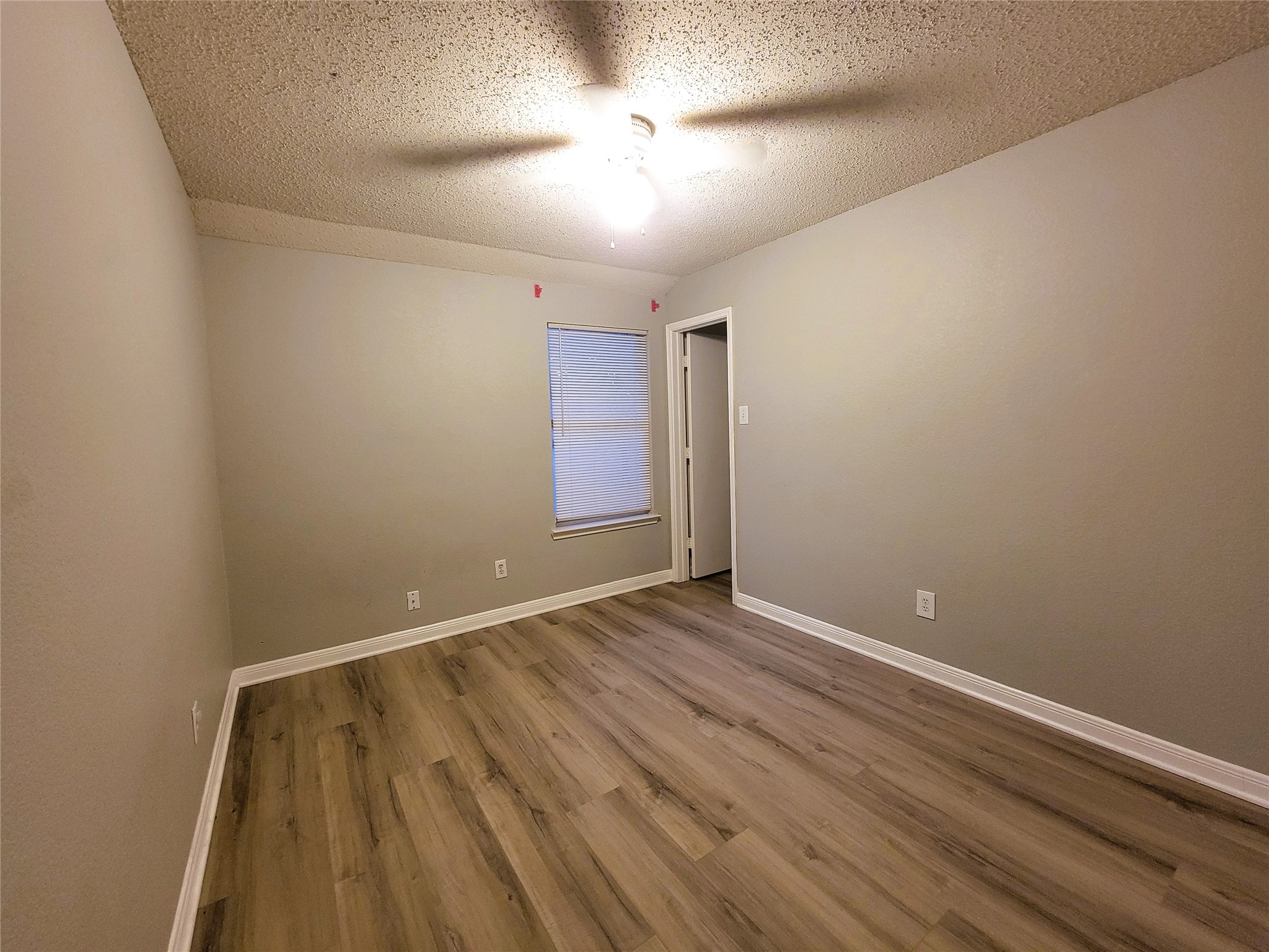 829 Beaver Creek Drive Burleson TX 76028