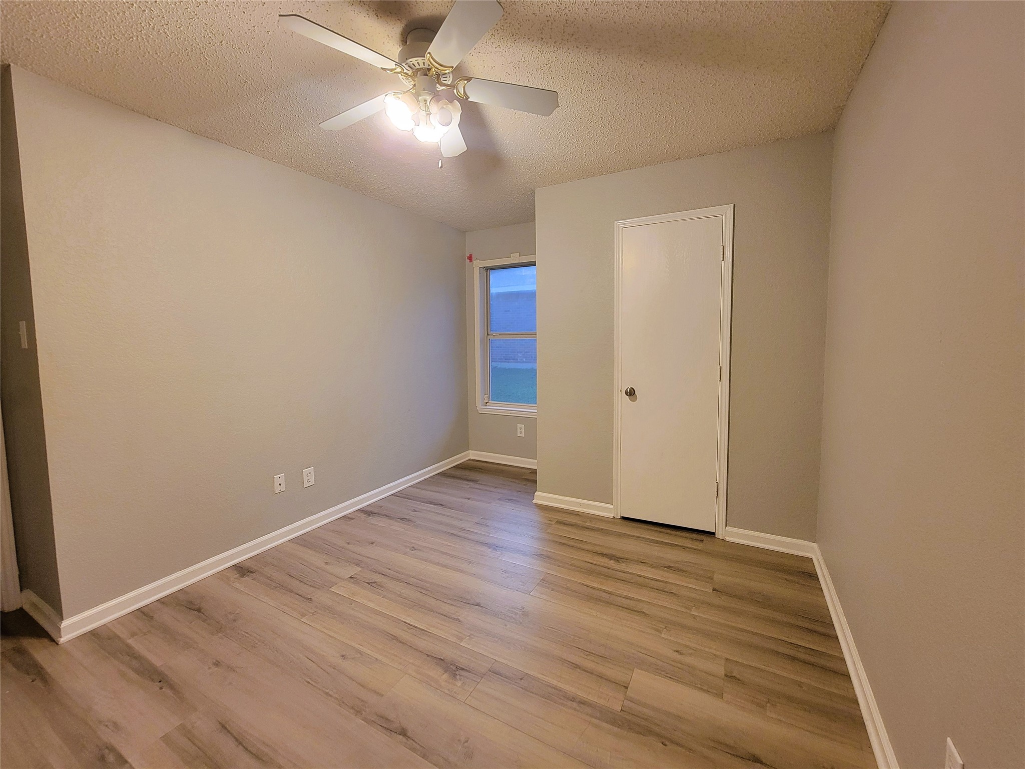 829 Beaver Creek Drive Burleson TX 76028
