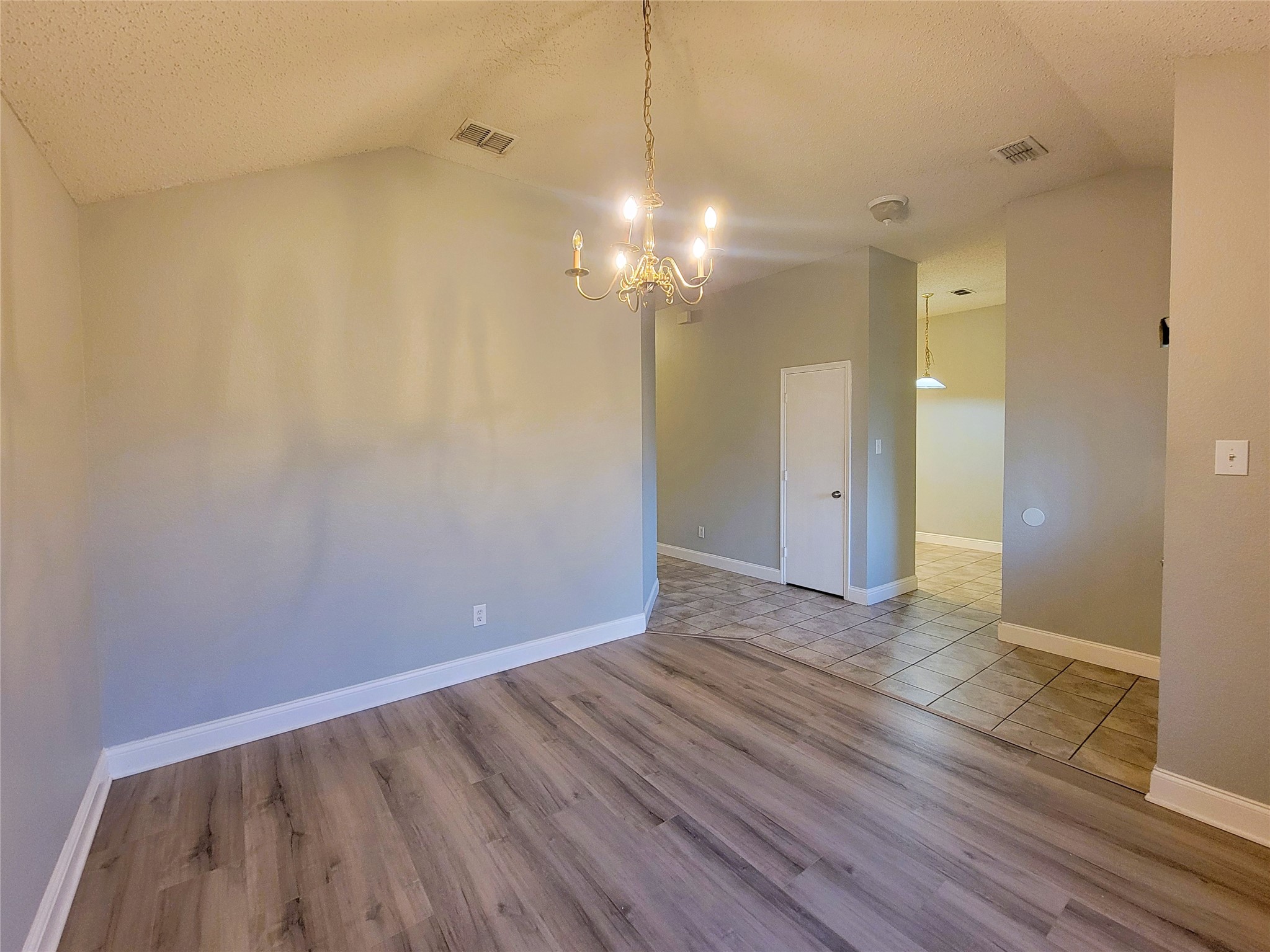 829 Beaver Creek Drive Burleson TX 76028