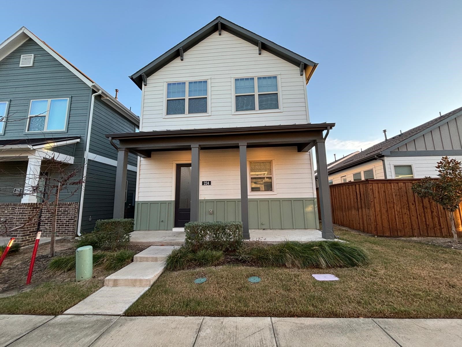 825 W Mayfield Road Arlington TX 76015