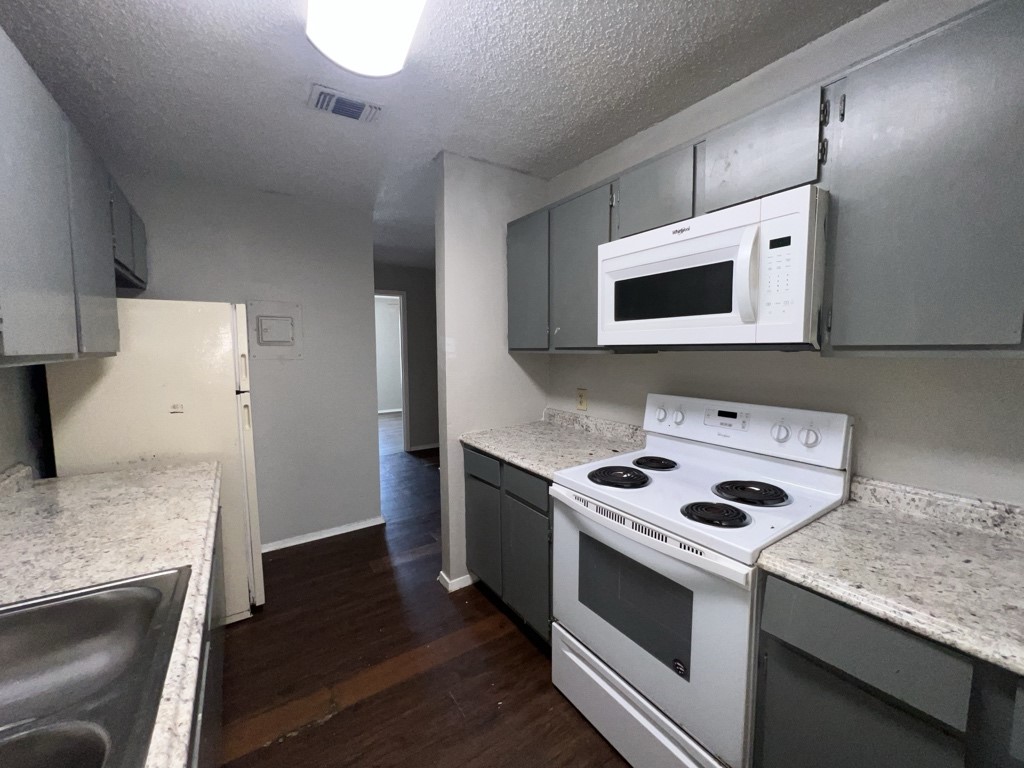 219 Fry Street Denton TX 76201