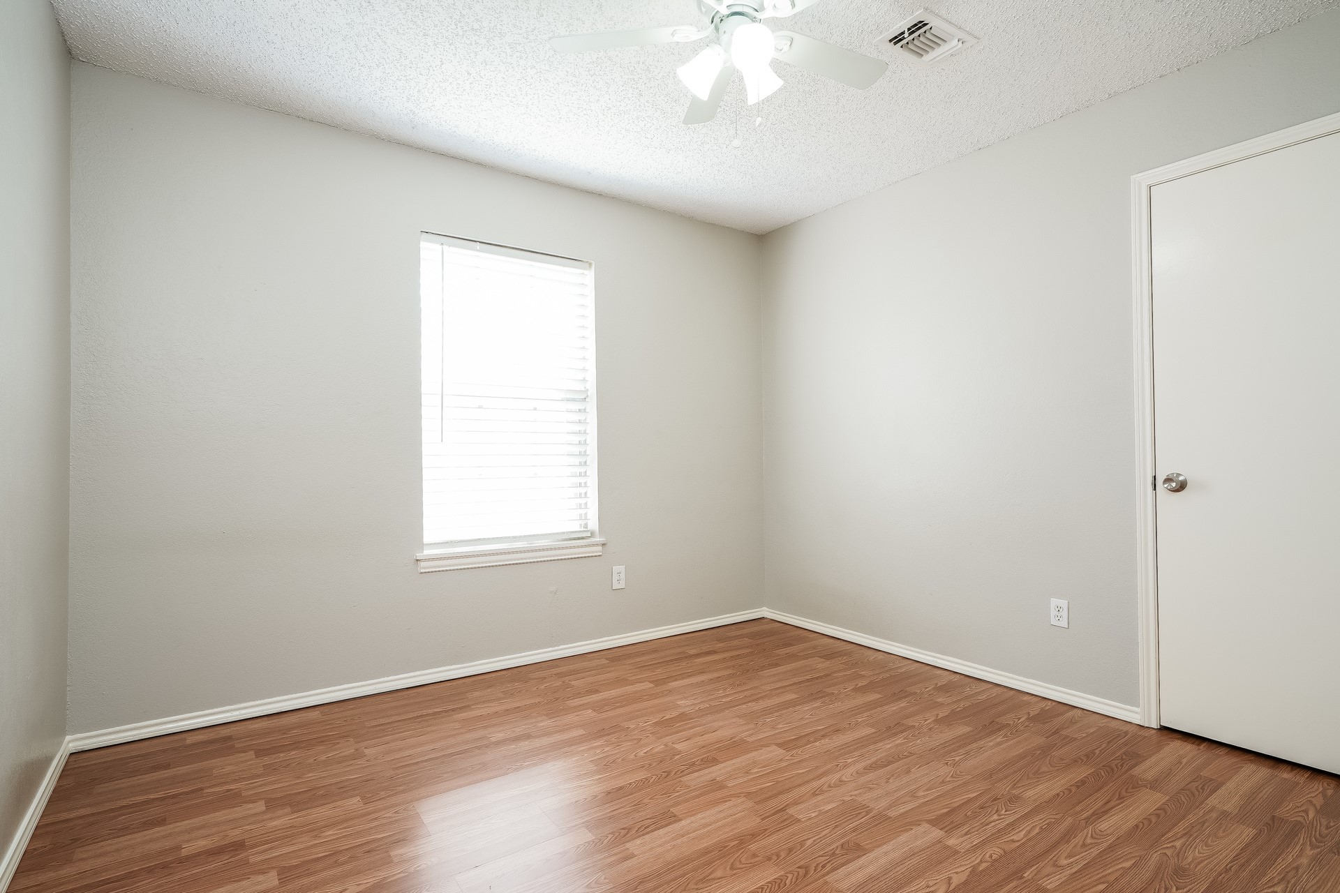 6117 Autumn Springs Drive Arlington TX 76001