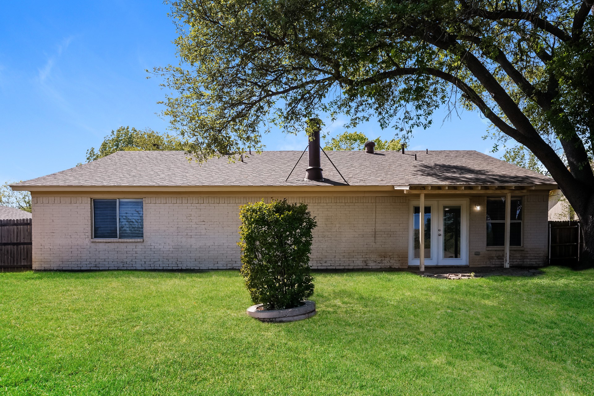 6117 Autumn Springs Drive Arlington TX 76001