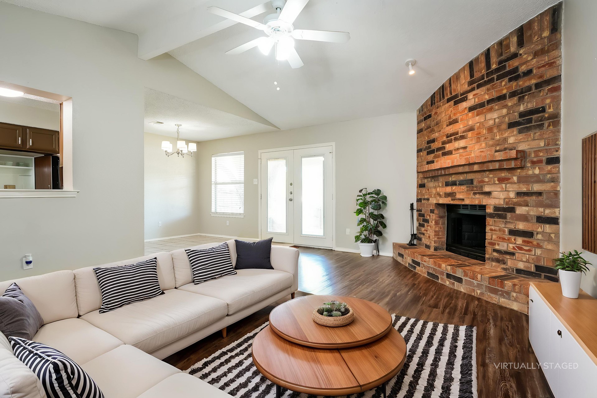 6117 Autumn Springs Drive Arlington TX 76001